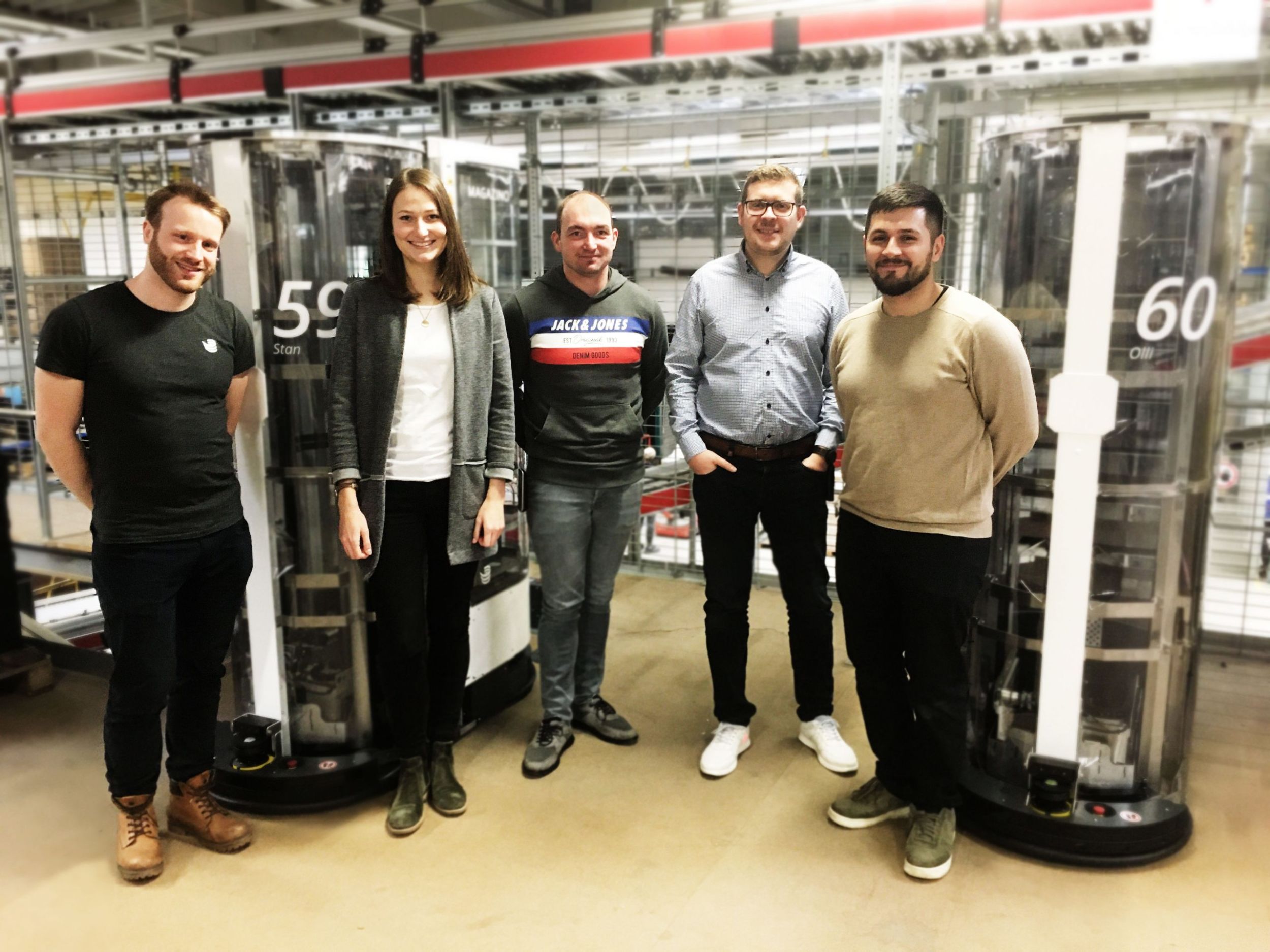 Kommissionierroboter Toru jetzt auch bei Lloyd Shoes im Einsatz