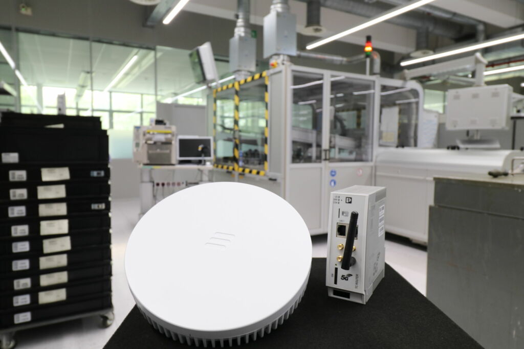 Die gesamte Architektur des 5G-Netzwerks befindet
sich auf dem Gelände von Phoenix Contact.