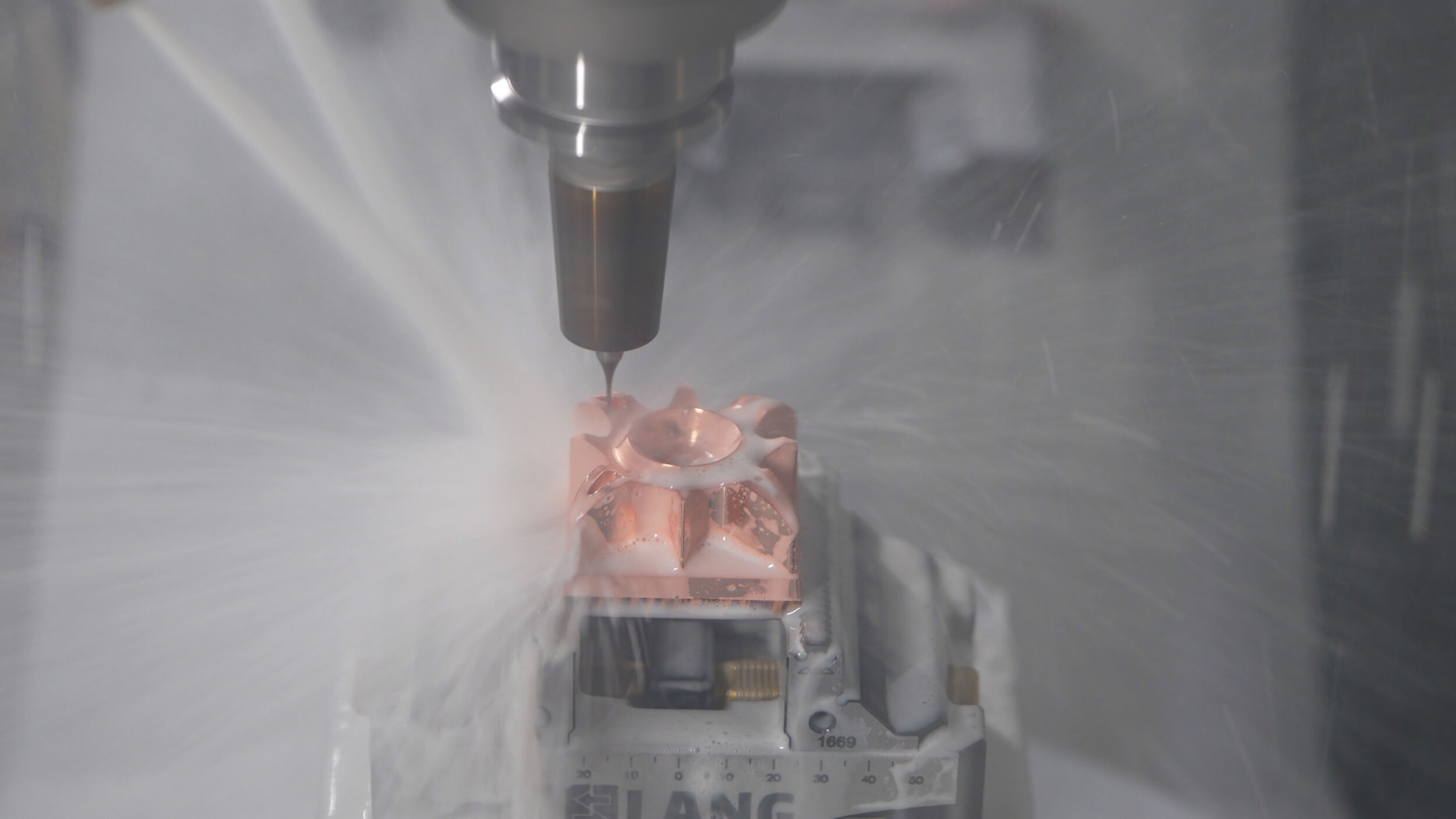 NEWS Hufschmied Zerspanungssysteme dima 2 25 Bild