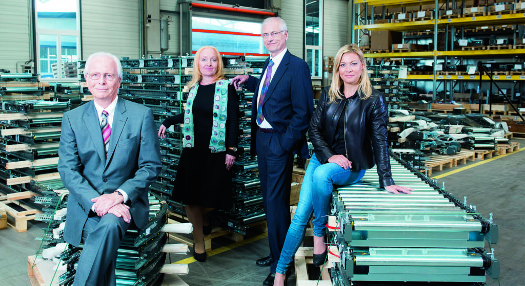Univ.-Prof. Dr. Günter Knapp, Sigrid Hofmann, HR Dr. Herbert Knapp, Mag. Tanja Knapp (v.l.n.r.).