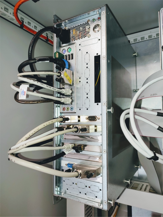 IPC im Schaltschrank einer Fräsmaschine.