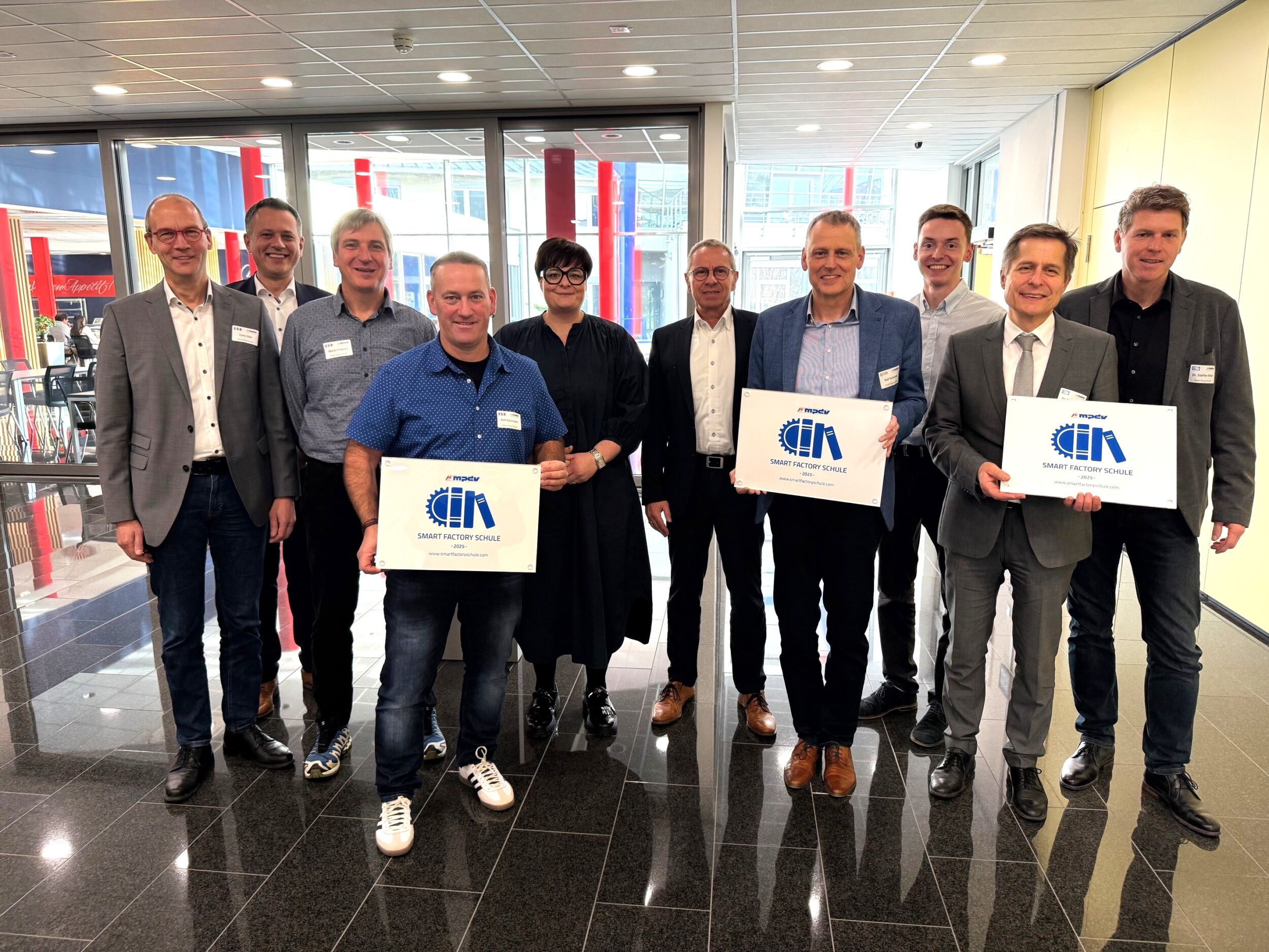 Foto1 Gruppenfoto Gewinnerschulen MPDV