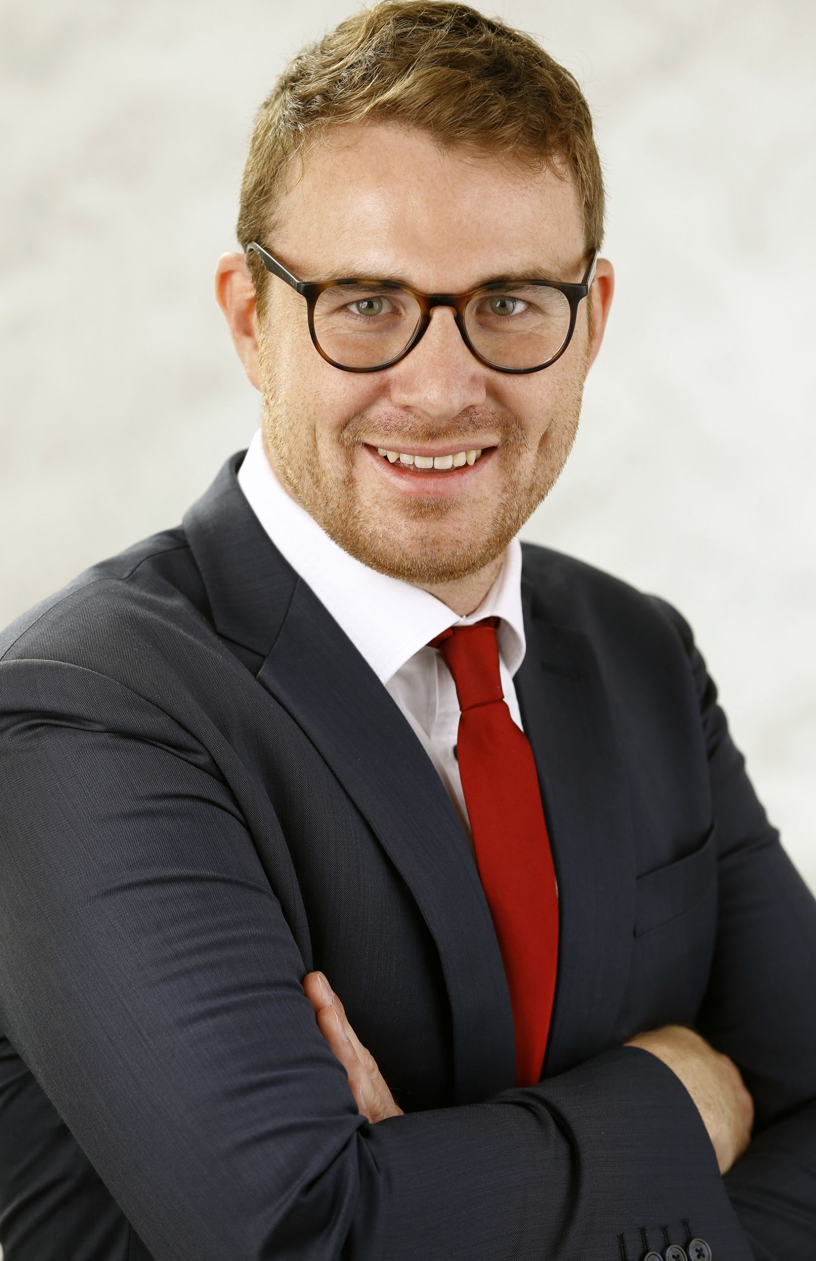 Neuer Manager of Finance and Sales