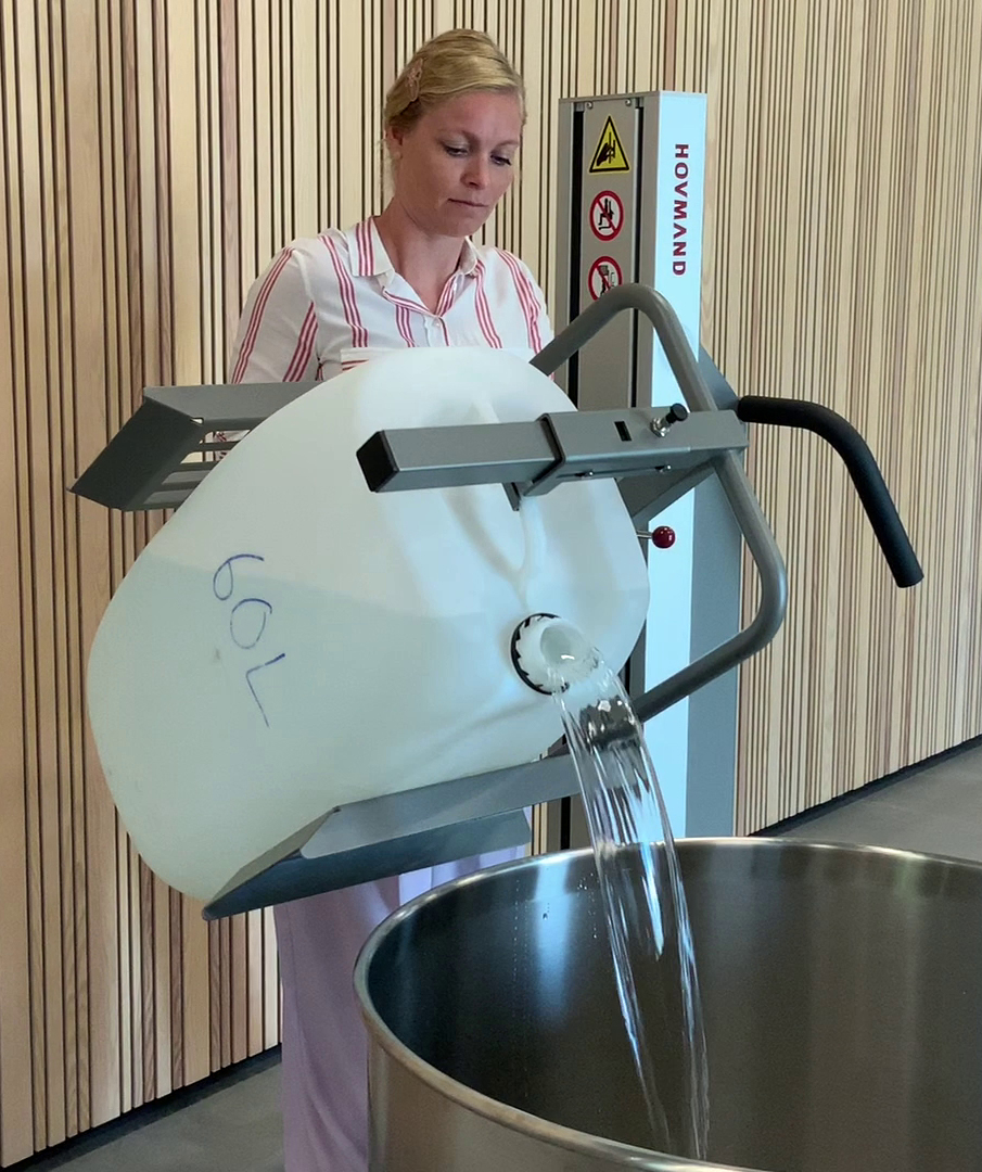 Neue Hebezeuge mit Kippfunktion