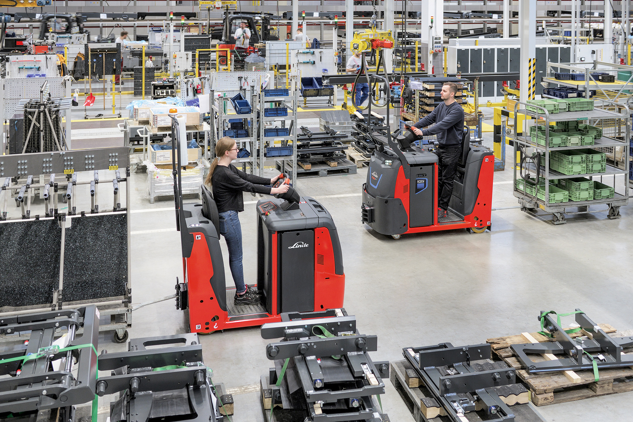 Trio für effiziente Materialversorgung