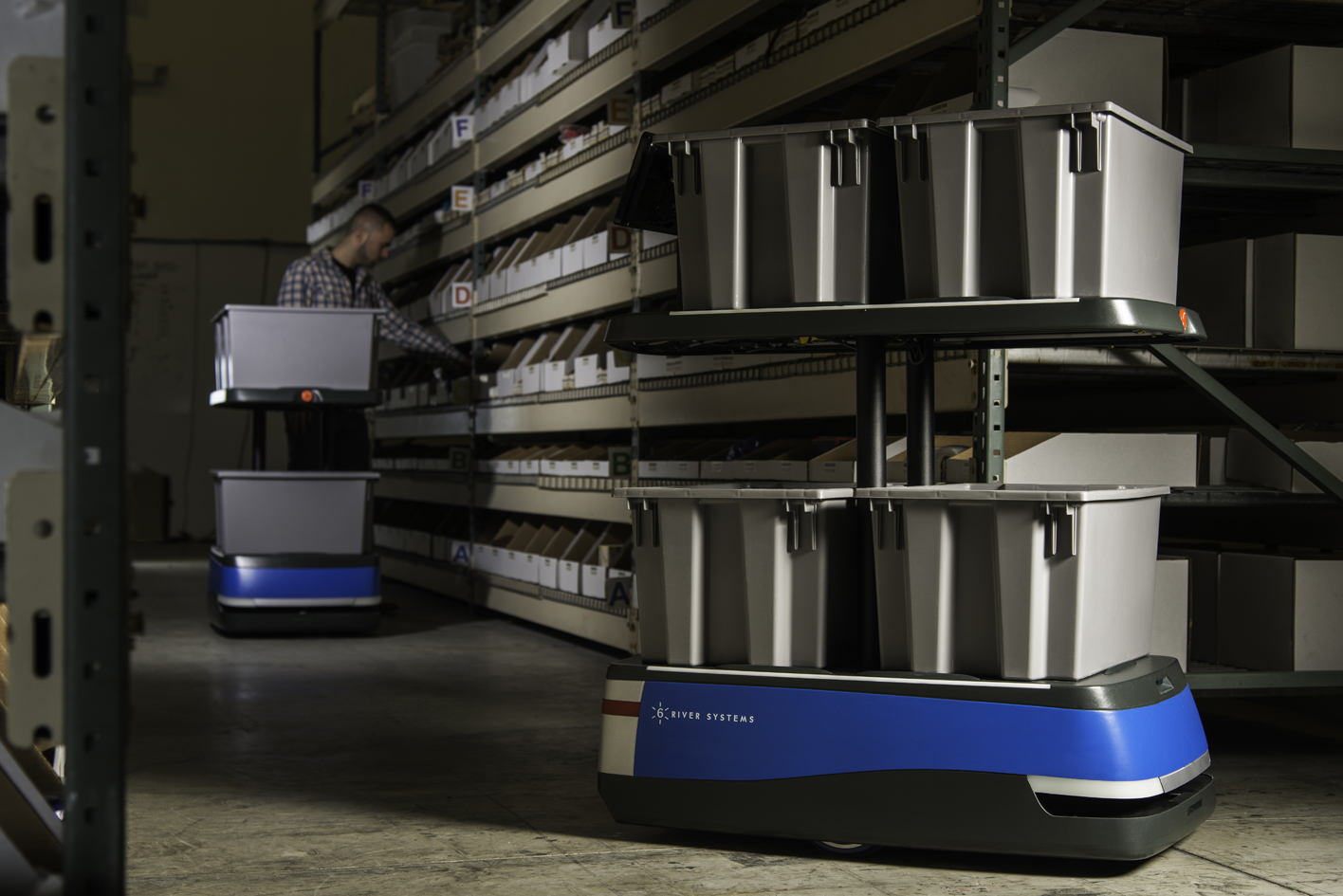 Lager mit Cobots intelligent ausstatten