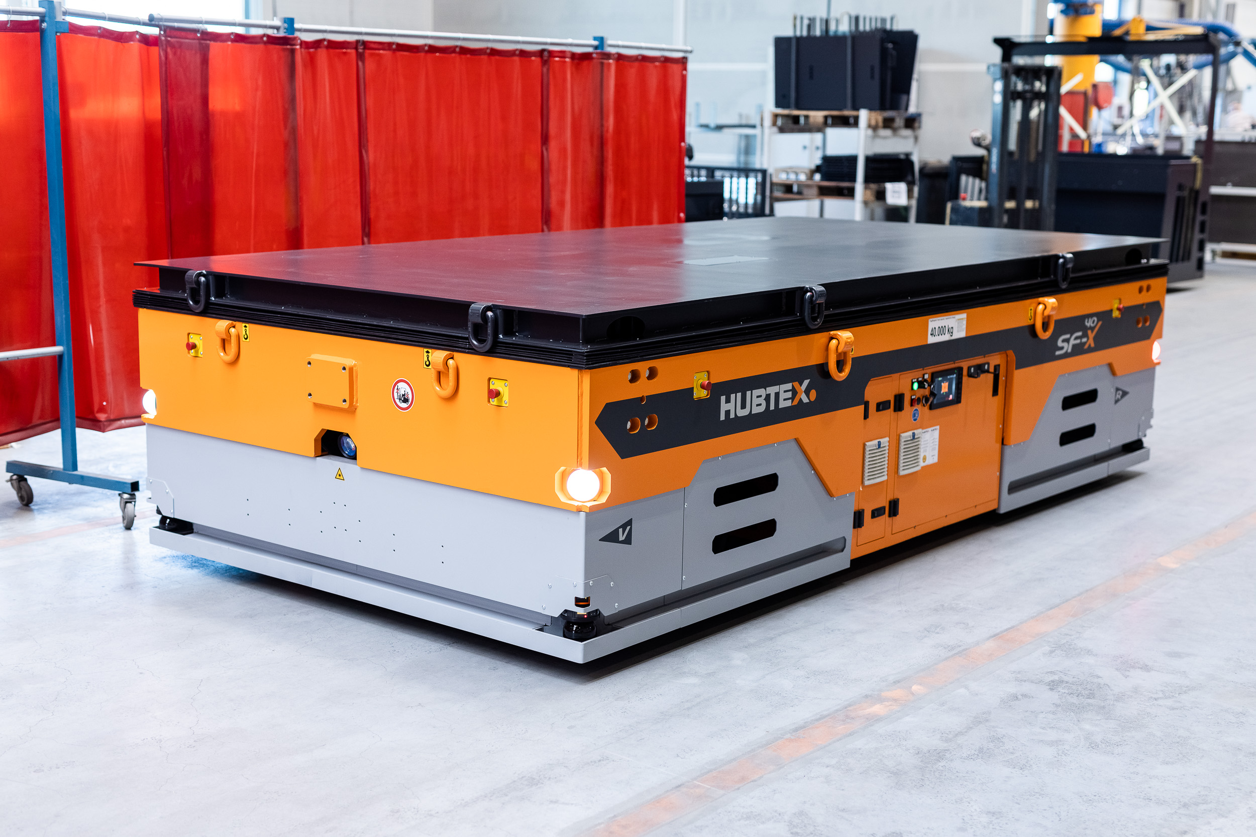 Neuer Plattformtransporter