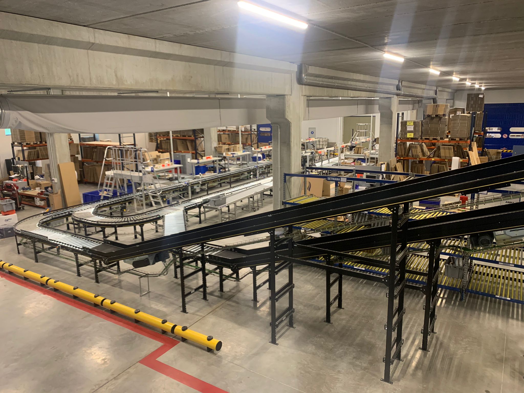 Vertriebszentrum automatisiert