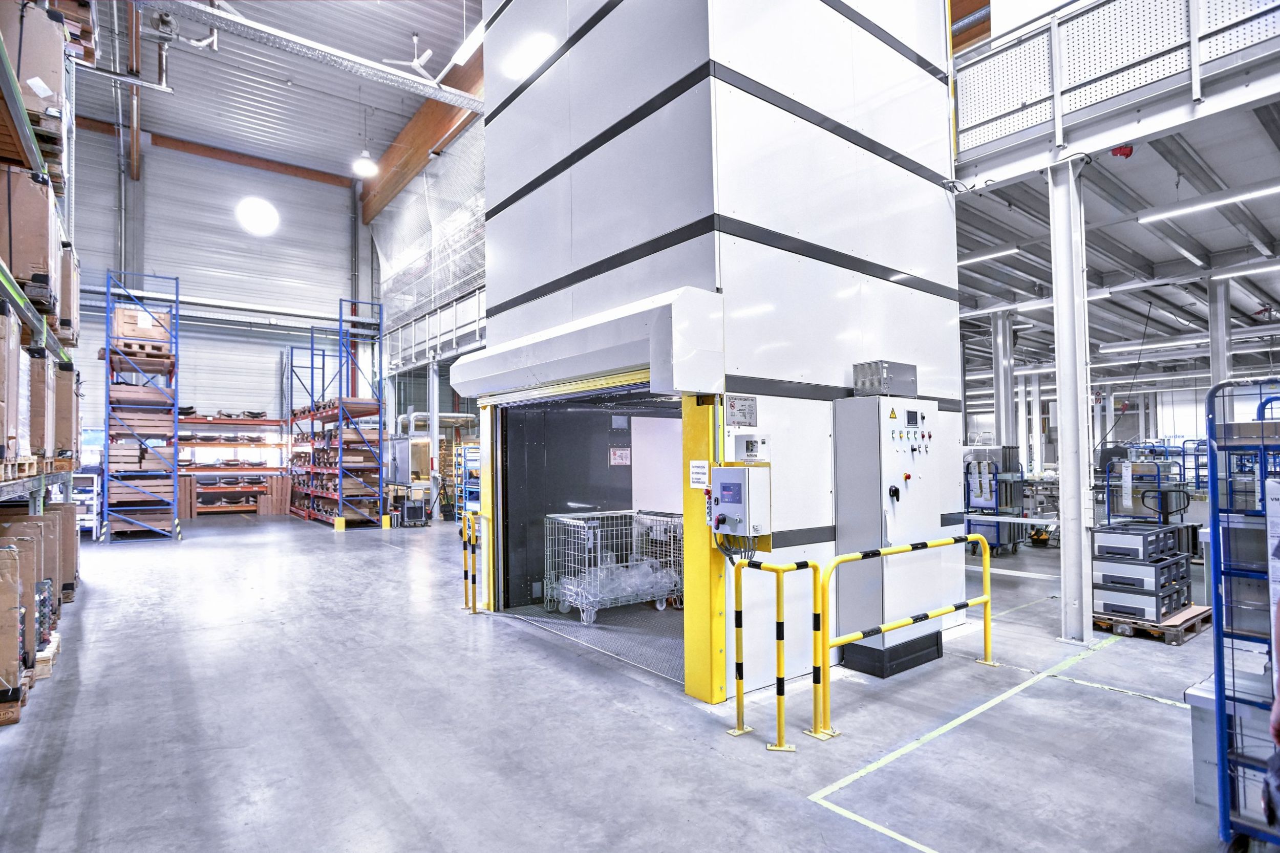 Senkrechtstarter für optimalen Materialfluss