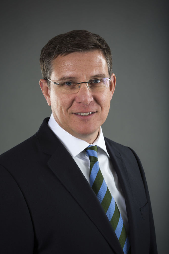 Ken Dufford Vice President Europe, Crown