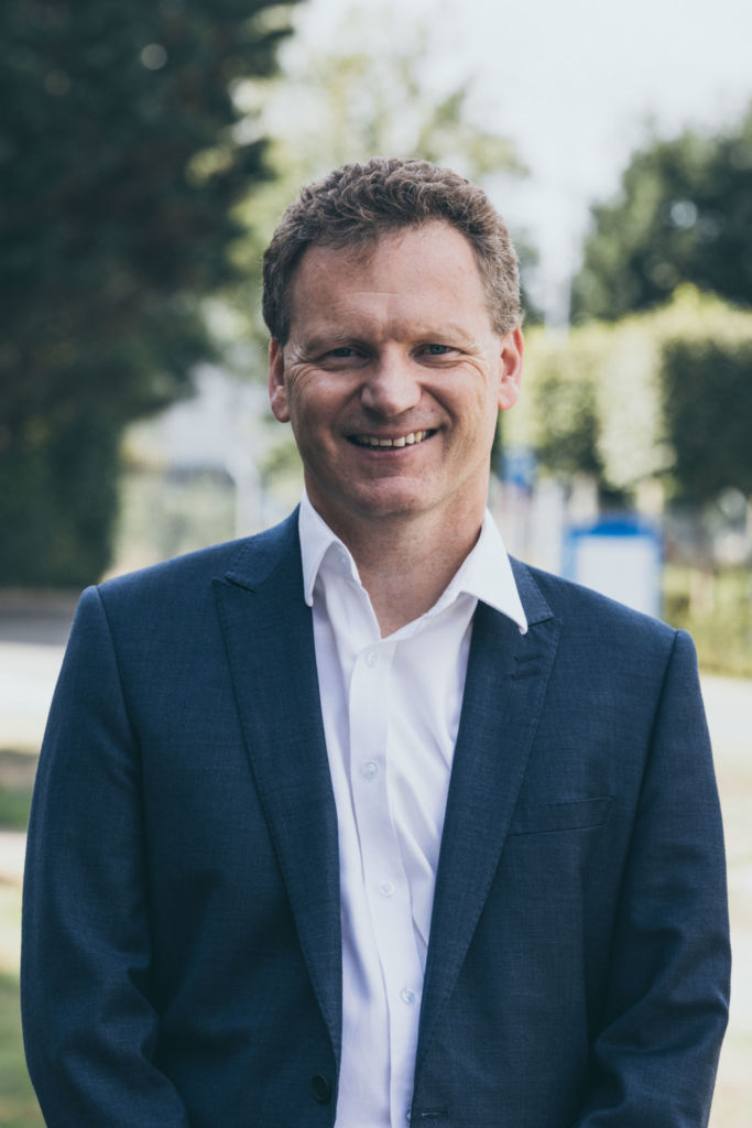 Robert O'Donoghue Vice President Marketing and Solutions EMEA, Yale