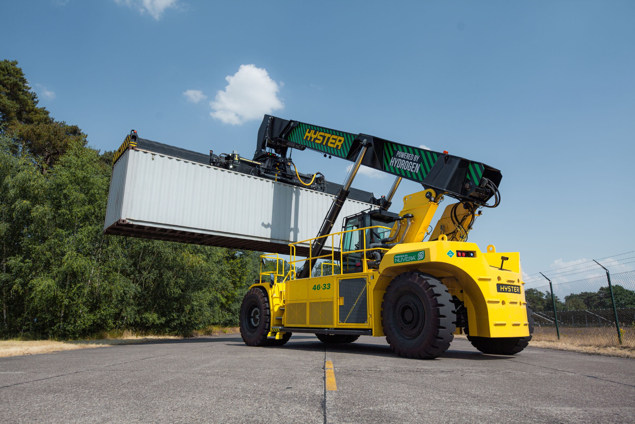 ReachStacker mit Brennstoffzelle