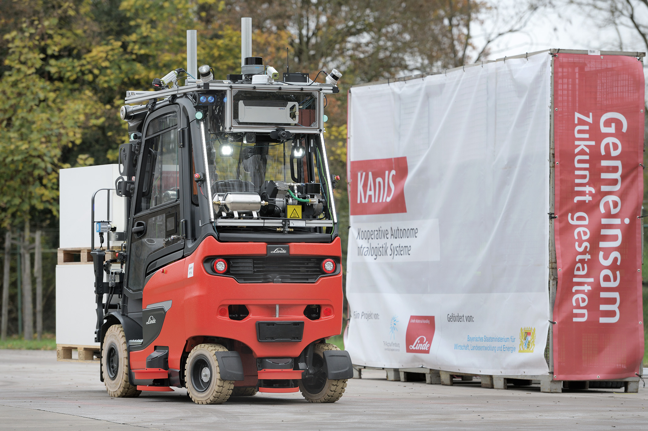 KAnIS – Kooperative Autonome Intralogistik Systeme