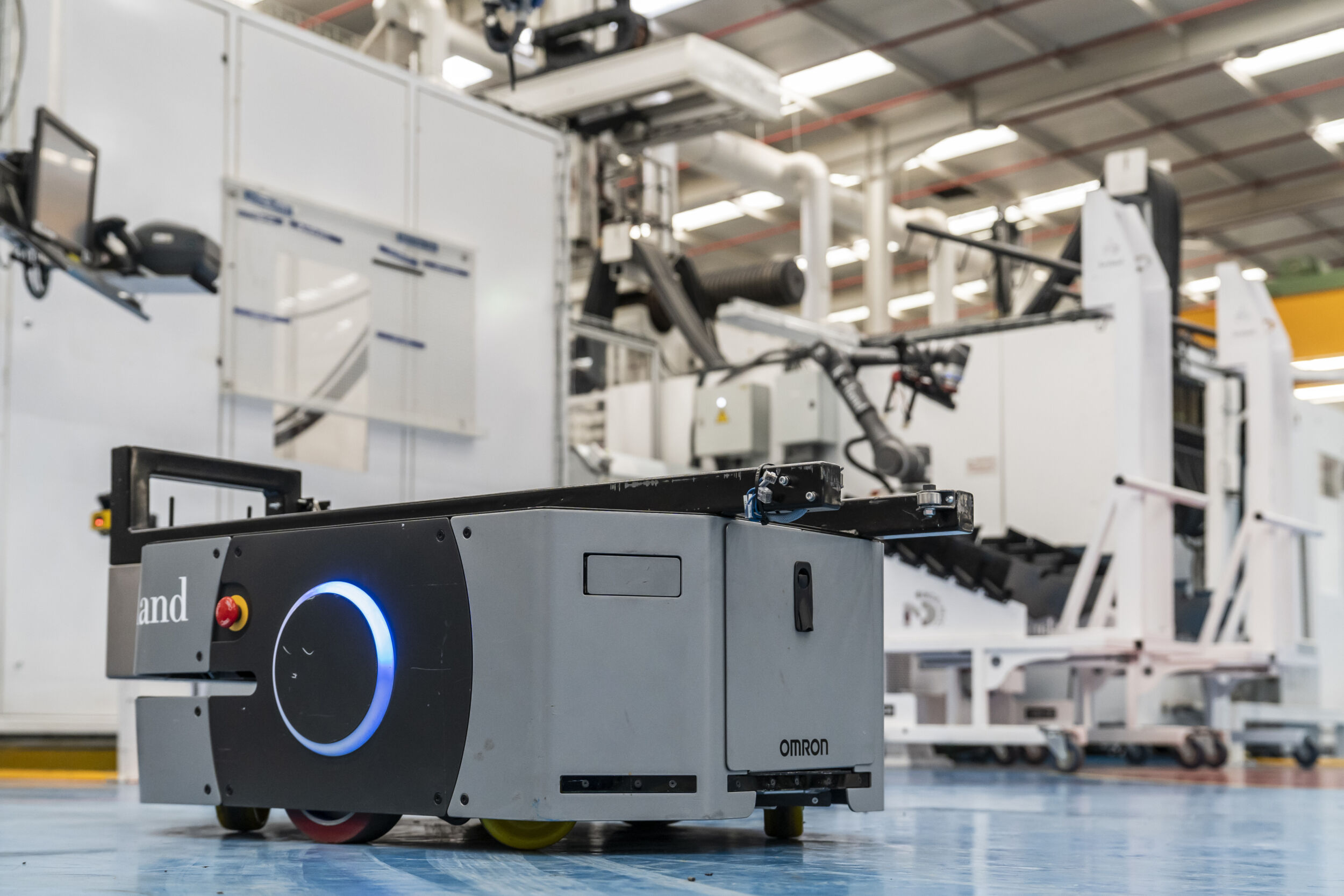 Starkes Trio – Mitarbeiter,Cobots und mobile Robotik