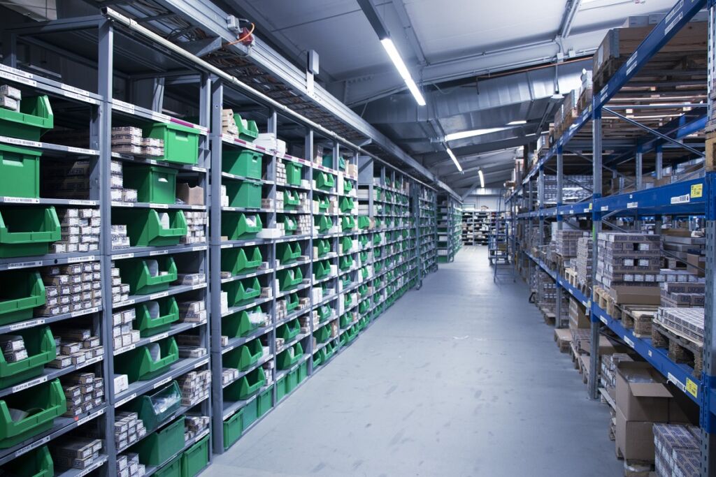 In Zukunft wird Viadat nicht nur das Hochregallager, sondern alle
Lagerbereiche im Unternehmen verwalten .