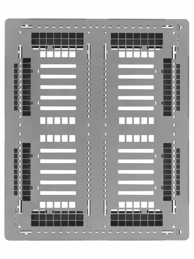 Sechs Versteifungsprofile im Oberdeck der Craemer E3-5 (vier l&auml;ngsseits und zwei quer) sorgen f&uuml;r eine hohe Tragf&auml;higkeit und starke Biegesteifigkeit.