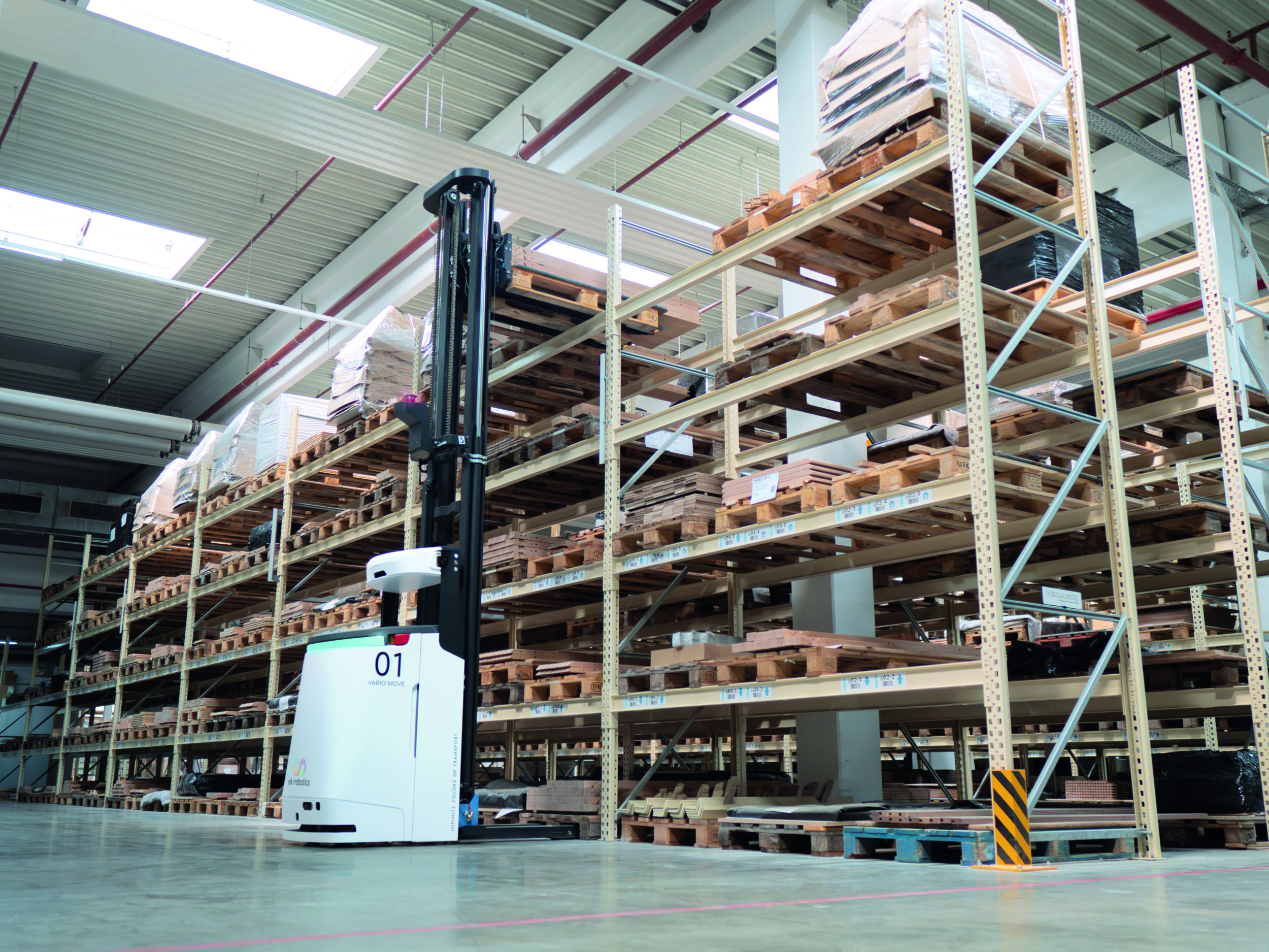 Der Vario Move im Einsatz bei Venjakob: Optimierter Transport von sperrigen Ladegütern in der Möbelproduktion.
