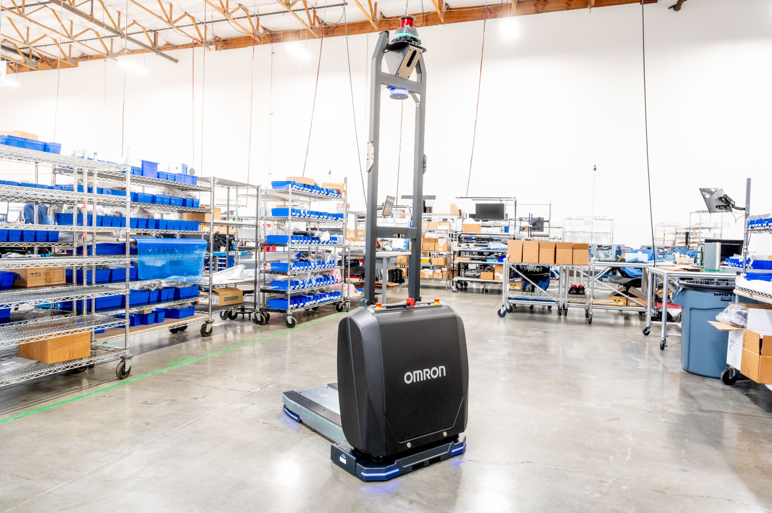Neue AMR-Lösung optimiert Materialhandling