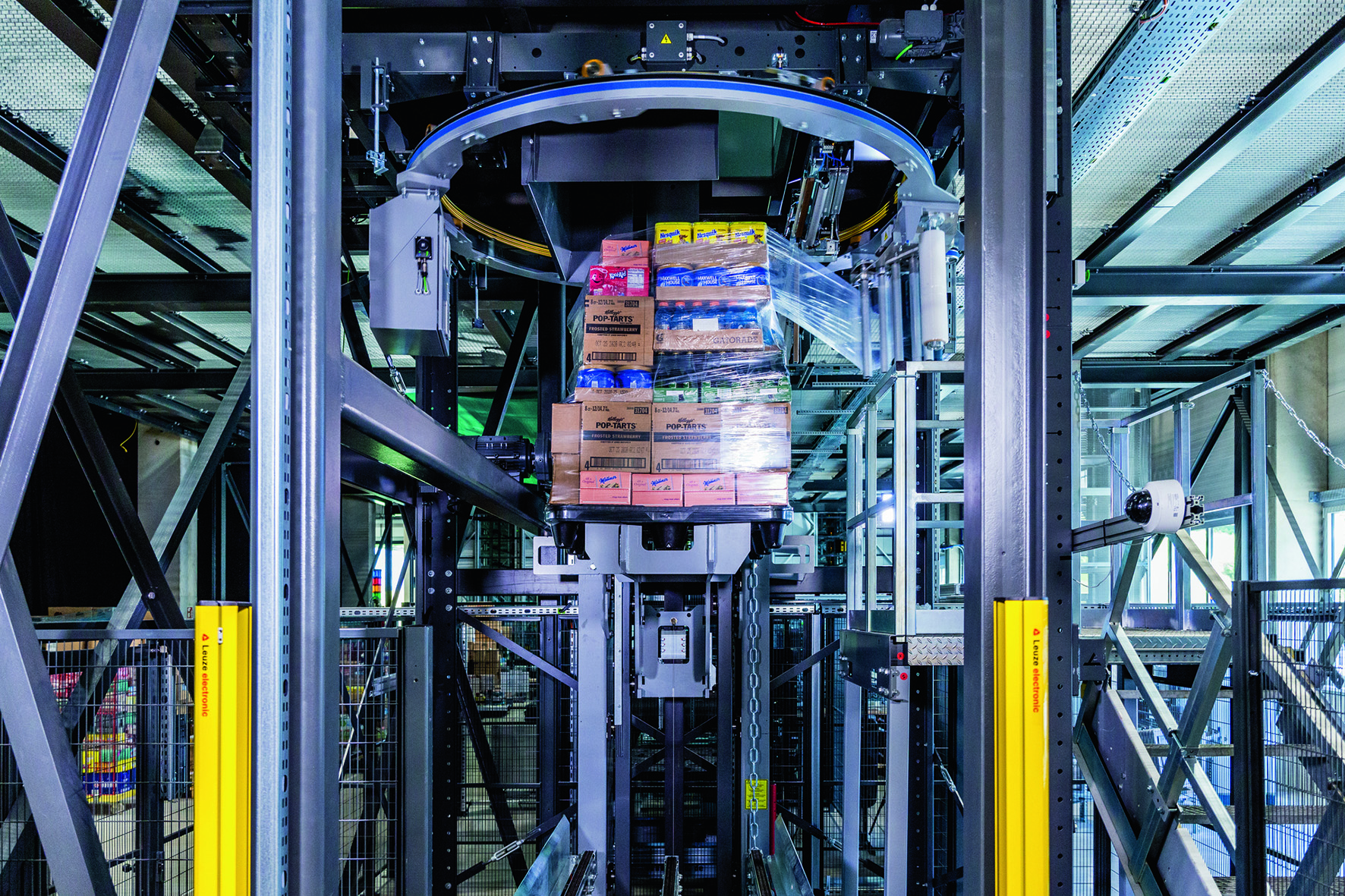 Amerikas größter Lebensmitteleinzelhändler, The Kroger Co., setzt im Great Lakes Distributionszentrum in Delaware auf Runpick von Knapp.