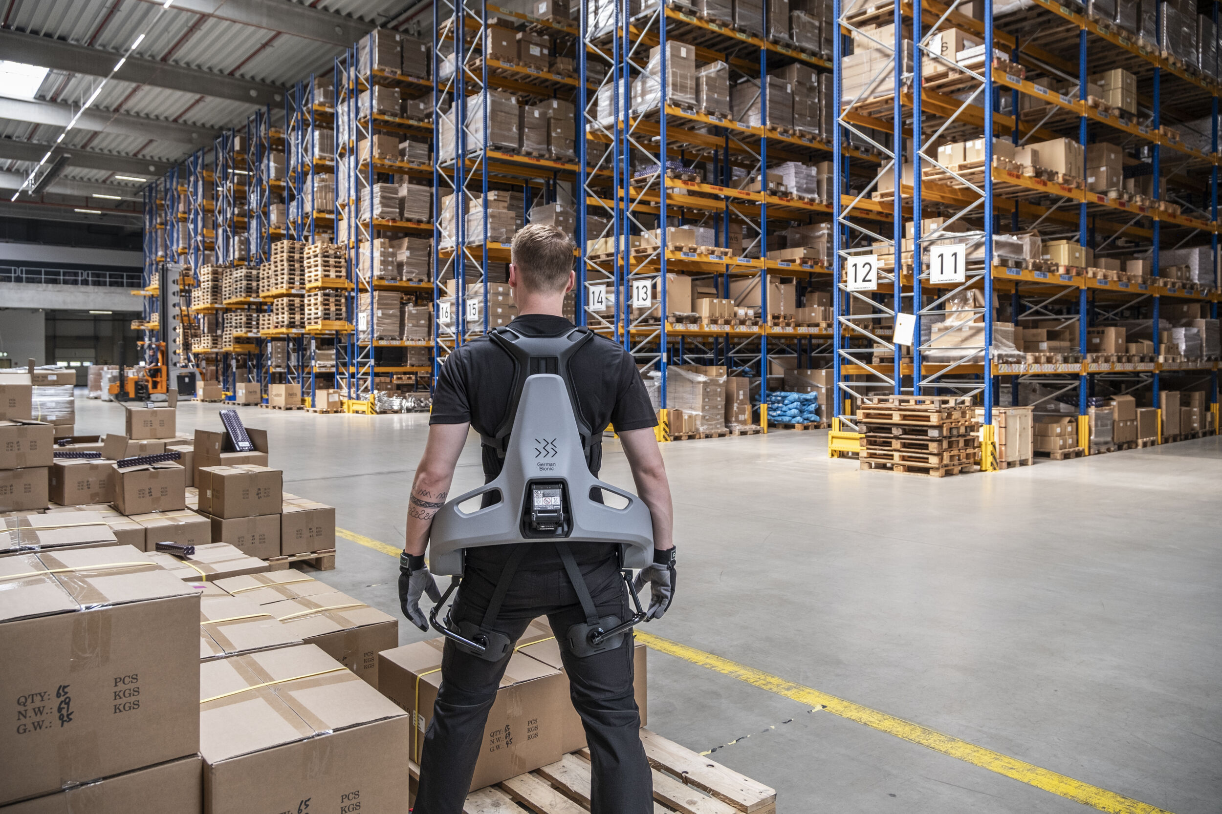 Exoskelett mit mit Augmented AI
