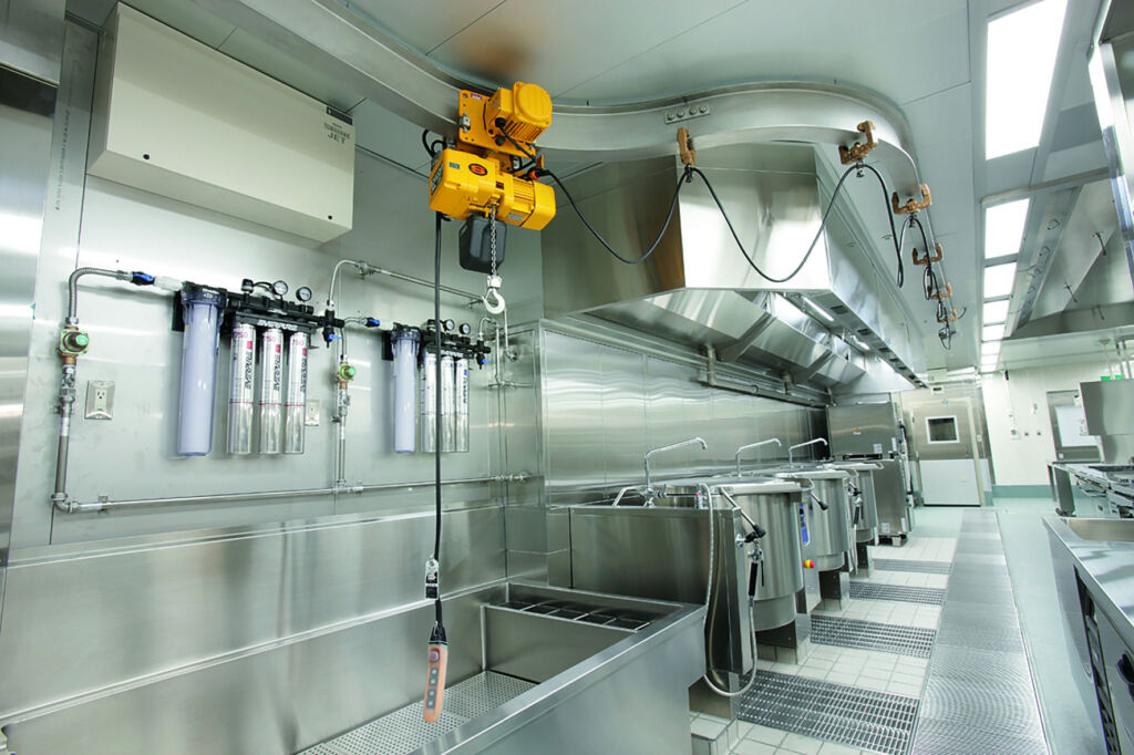 Der Kito FER2 Bronze Elektrokettenzug mit Edelstahllastkette.