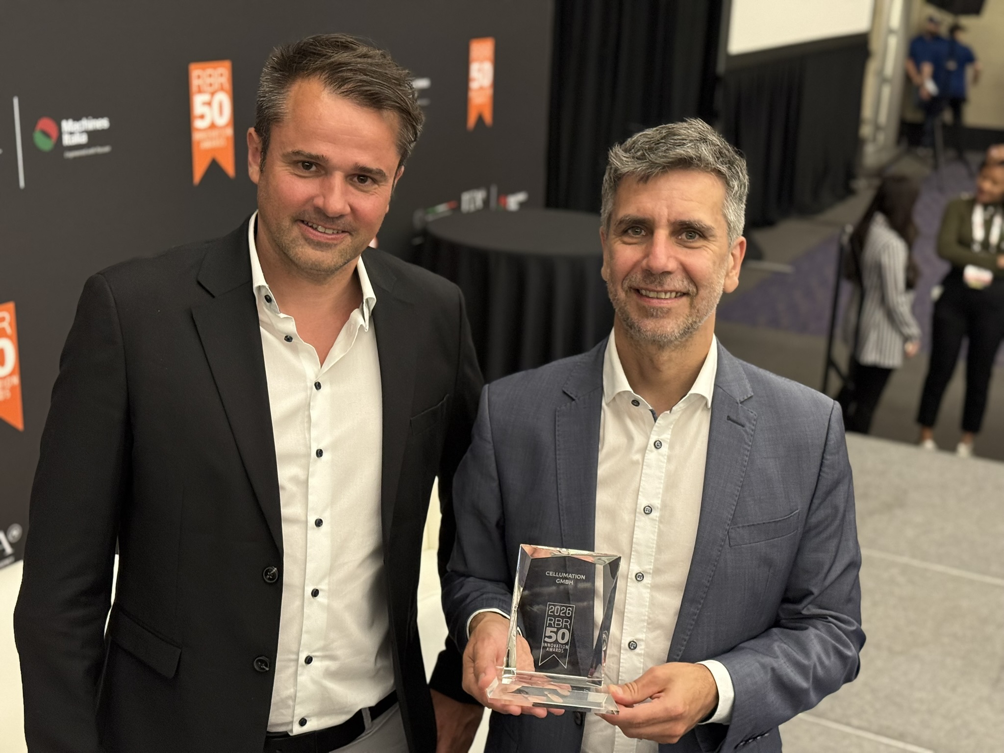 Dr. Hendrik Thamer, CEO und Mitgründer von Cellumation (l.) und Claudio Uriarte, CTO und Mitgründer von Cellumation (r.)