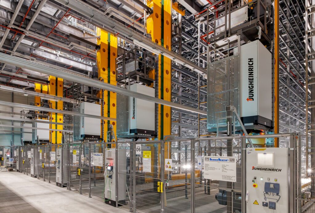Jungheinrich: Automatisierte
Gesamtlösung mit KI bei Liebherr