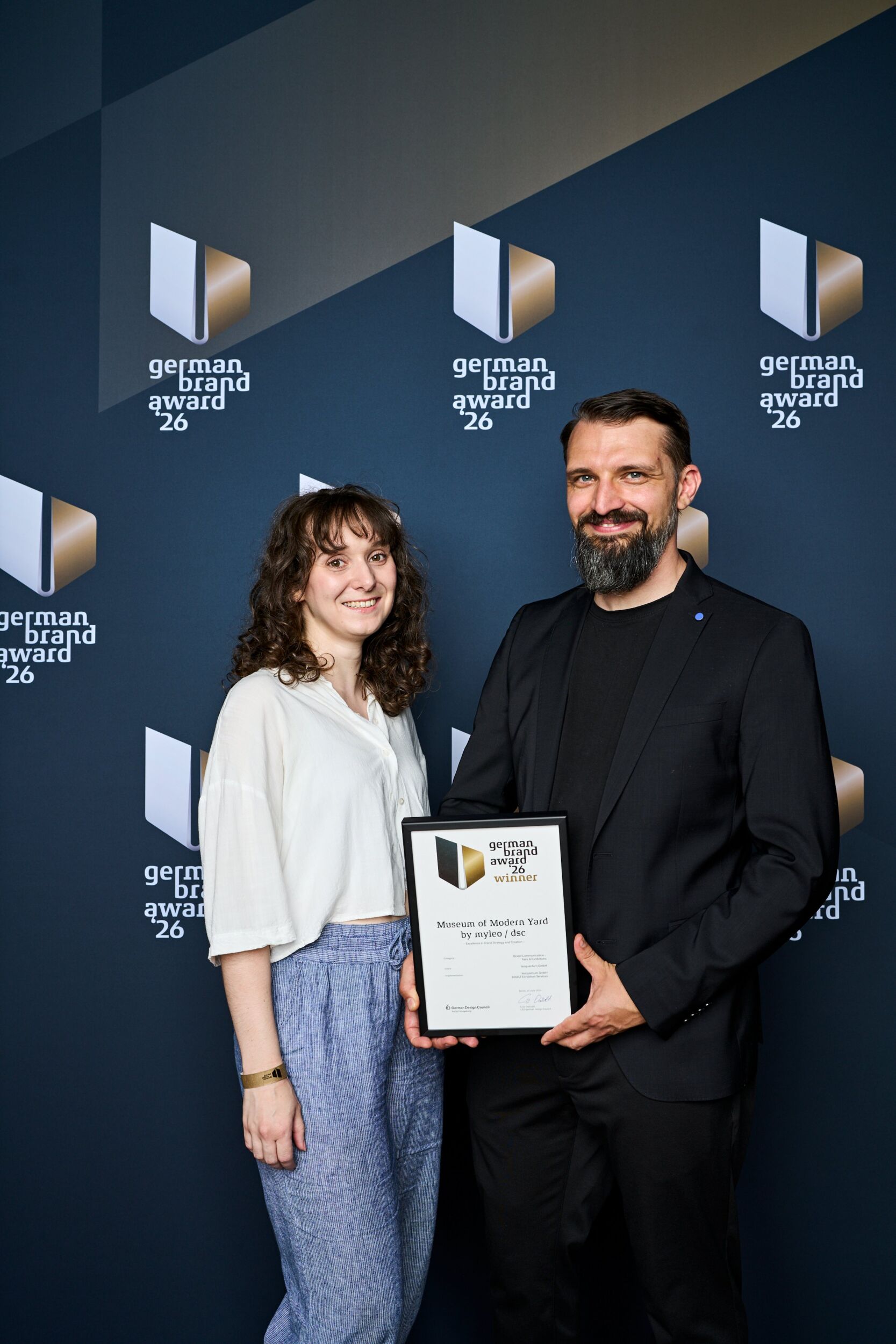Carolin Wagner (l.), Robert Ibisch (r.) von Leoquantum