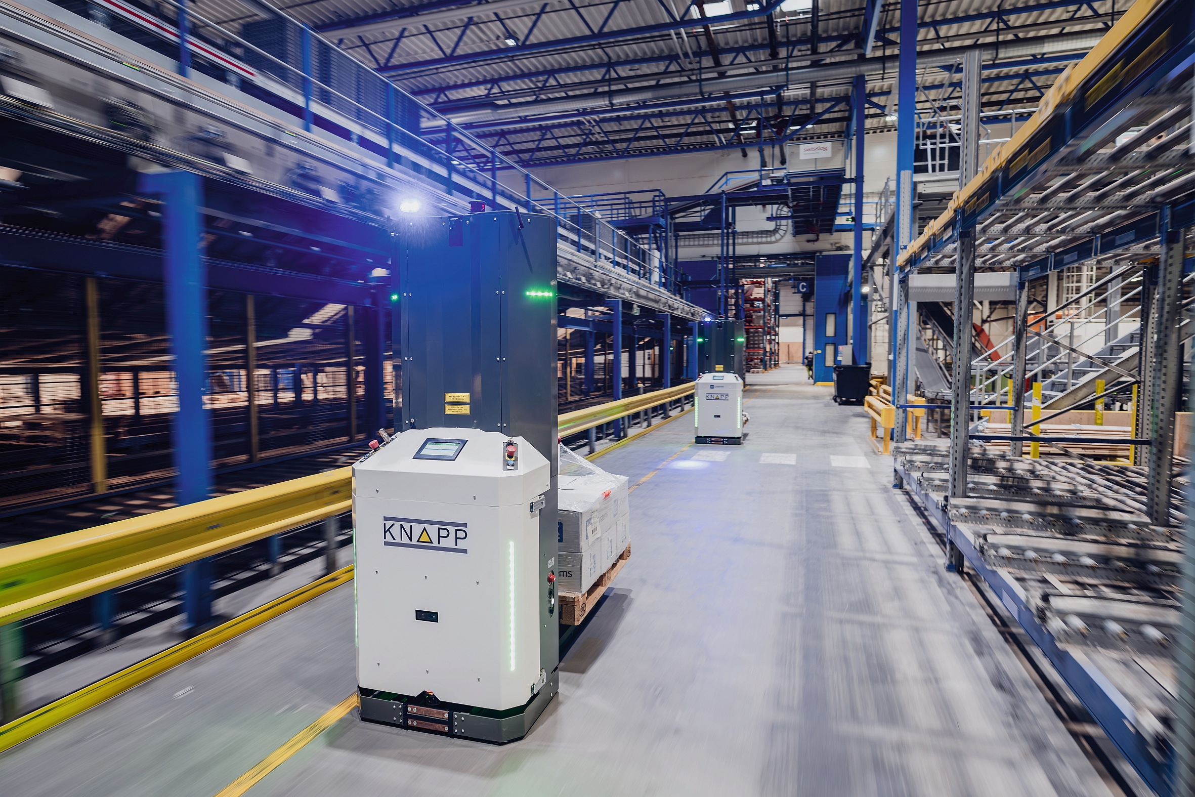 Acht Open Shuttle Fork von Knapp automatisieren die Materialflüsse bei Brødrene Dahl.