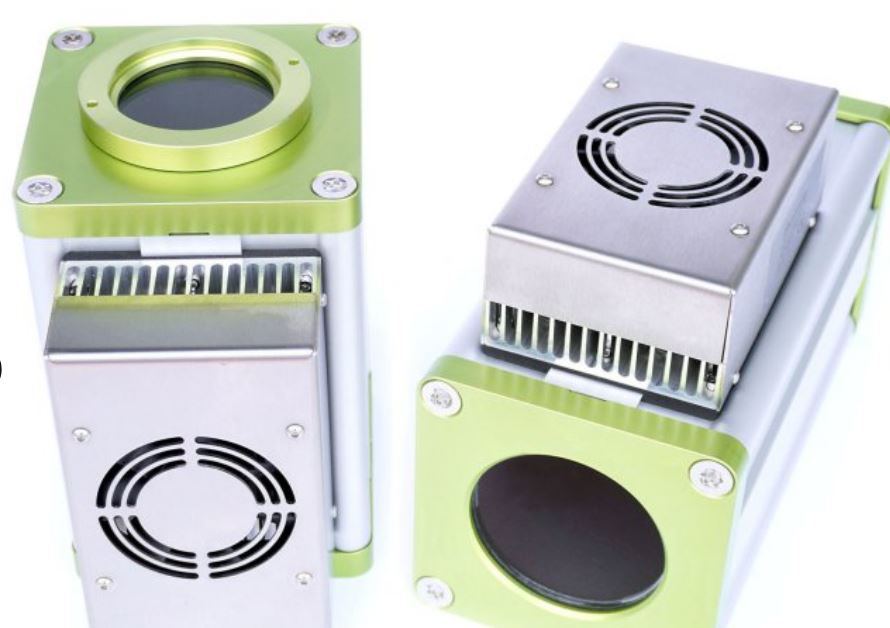 Air-conditioned protective housing for 100x100mm cameras