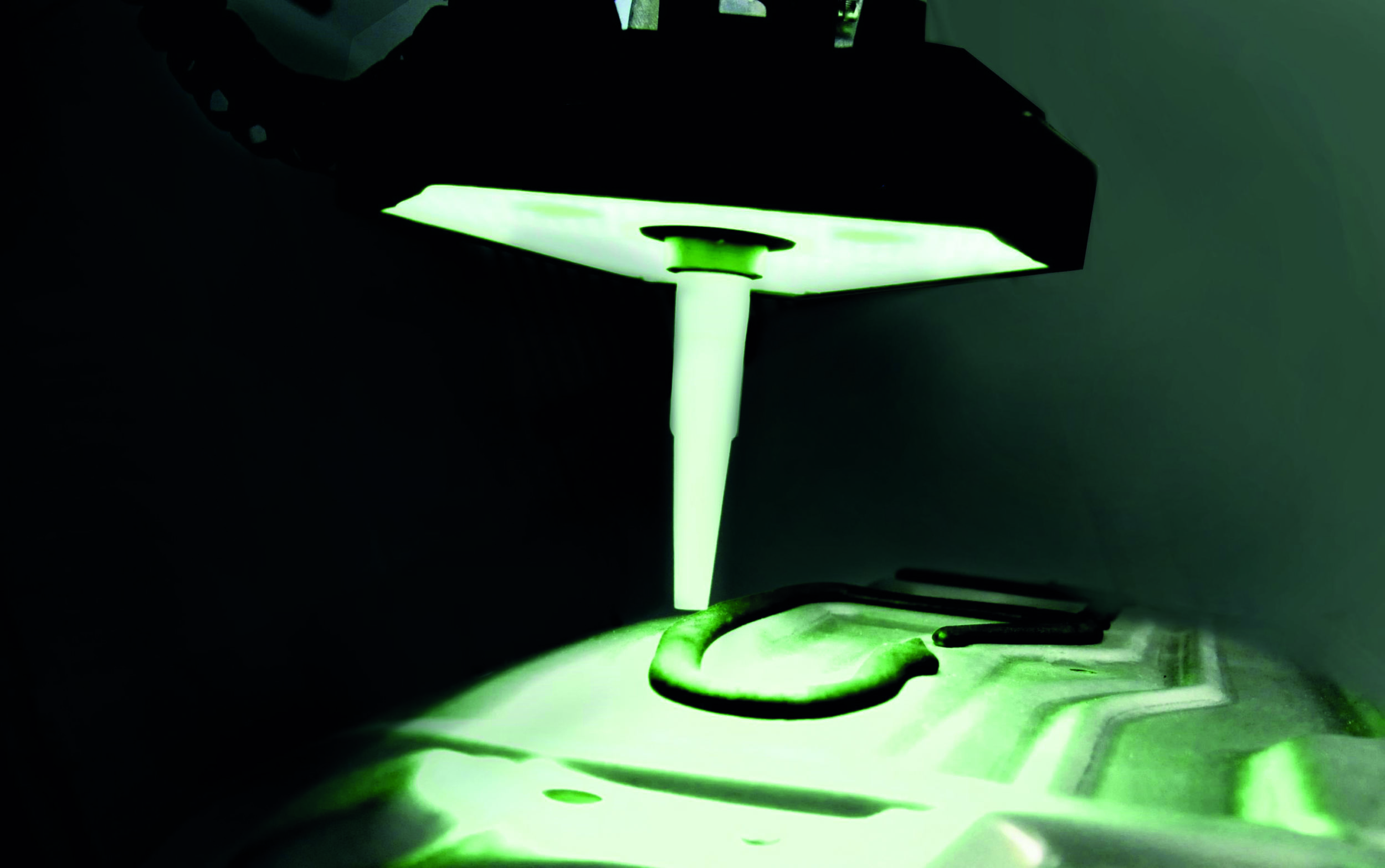 Inline-Kontrolle für Klebe- und Dichtmittelanwendungen 5 bild1