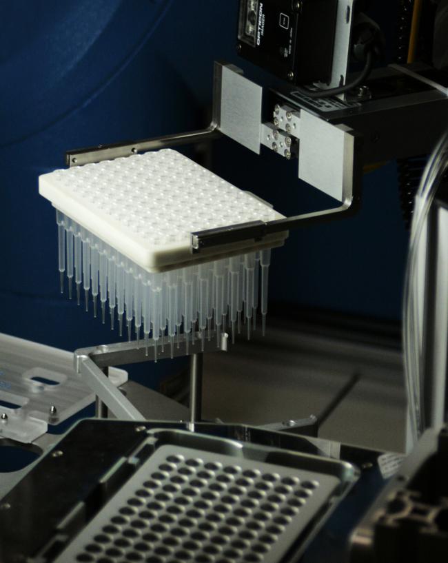 Intelligente Greifsysteme direkt vom Roboter programmierbar 6 122623 RUPNL7 PTM Mechatronics