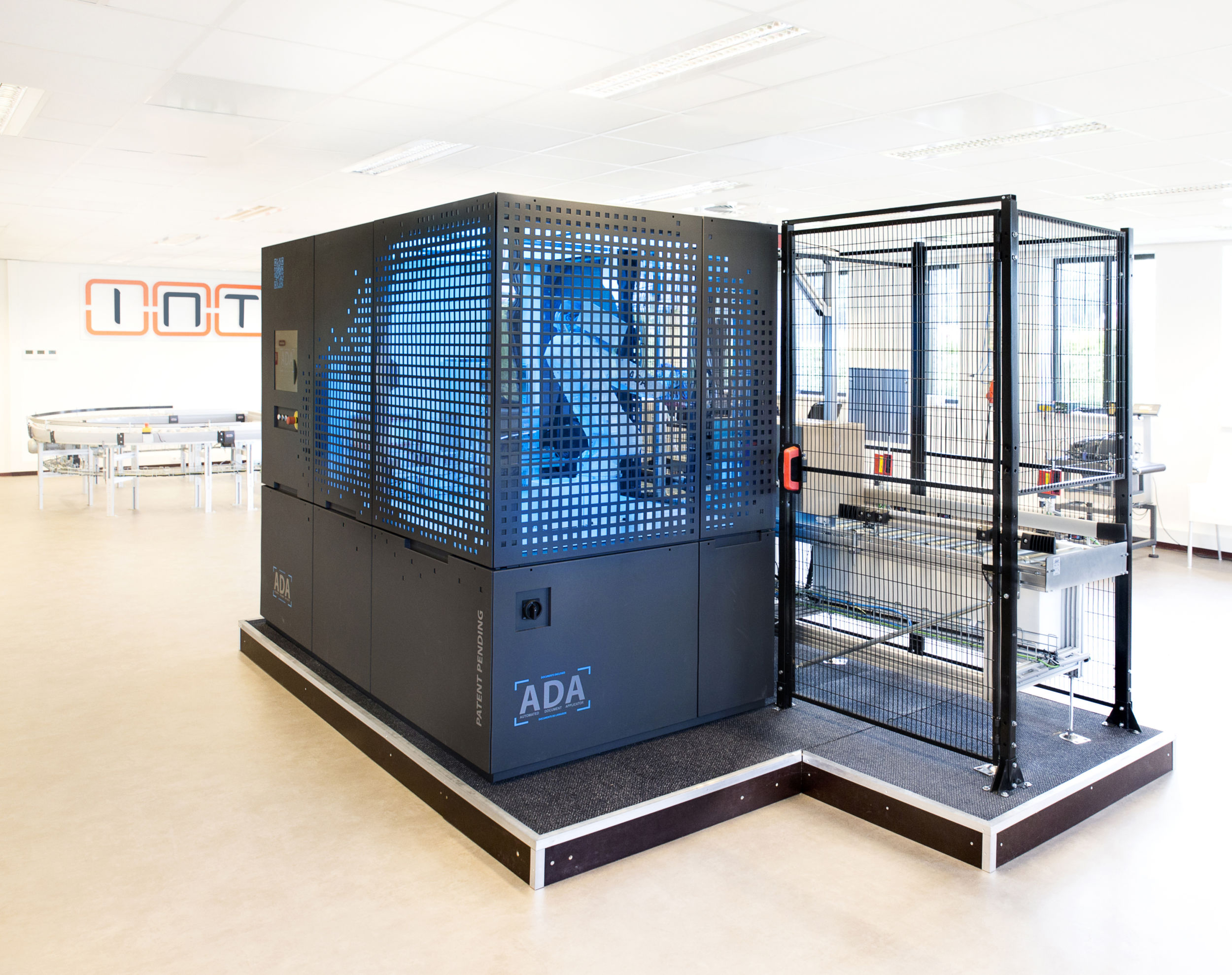 Vollautomatisches Aufbringen von Frachtpapieren 5 web 124249 ADA 4