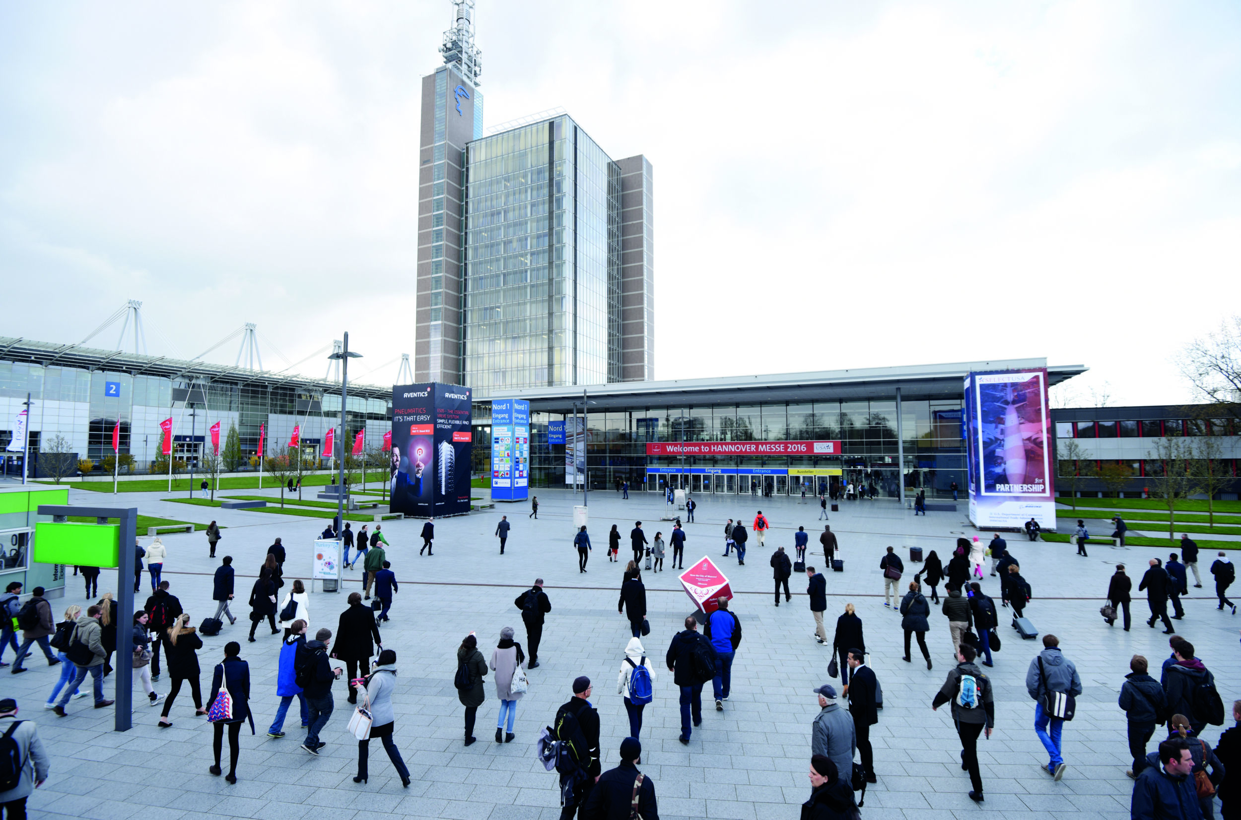 Hannover Messe, Ligna und Interpack stehen im Zeichen der Roboter 11 125279 messe 20170228 153609