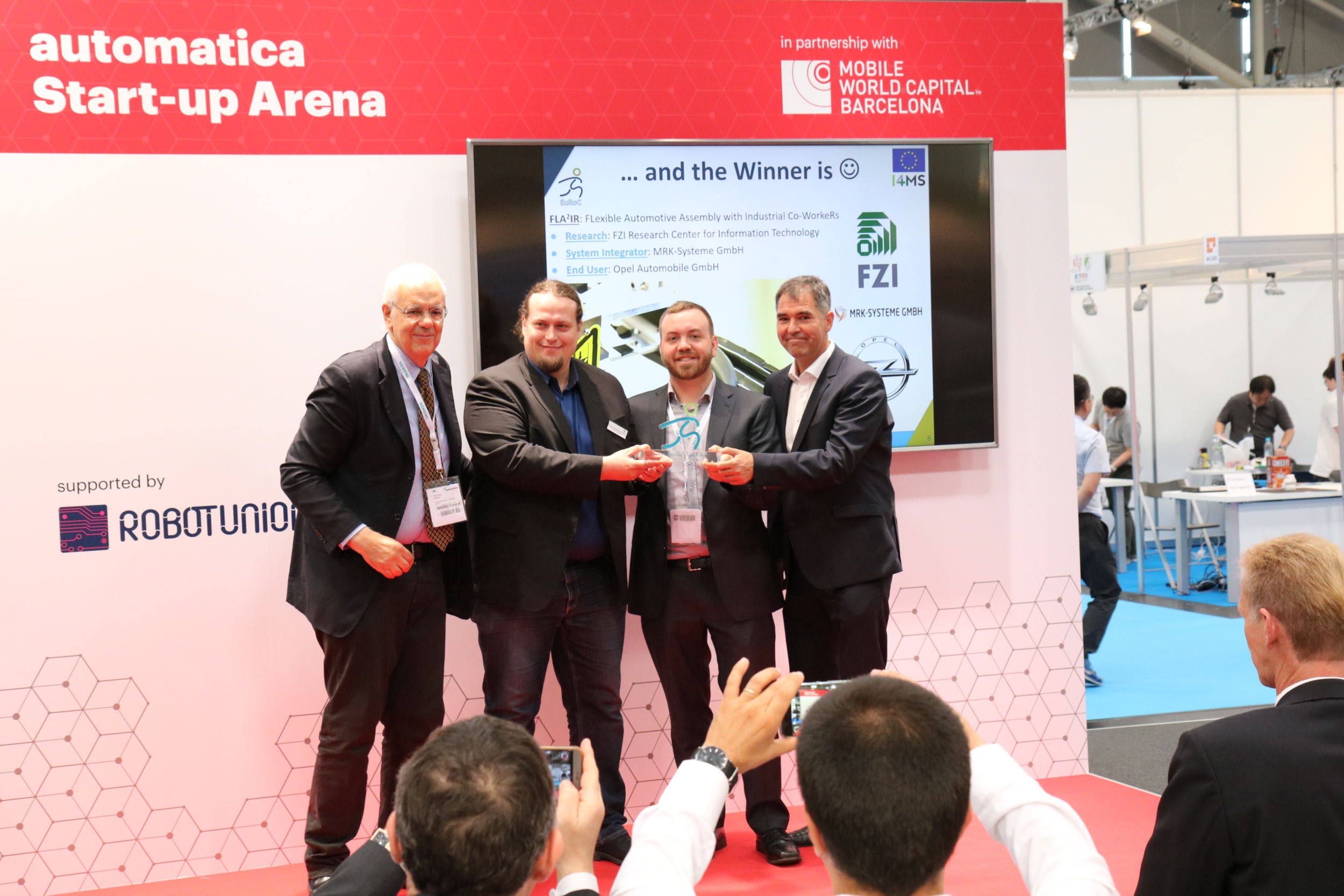 Interview mit Georg Heppner (FZI) zum Gewinn der European Robotics Challenge 10 web 147110 IMG 4260