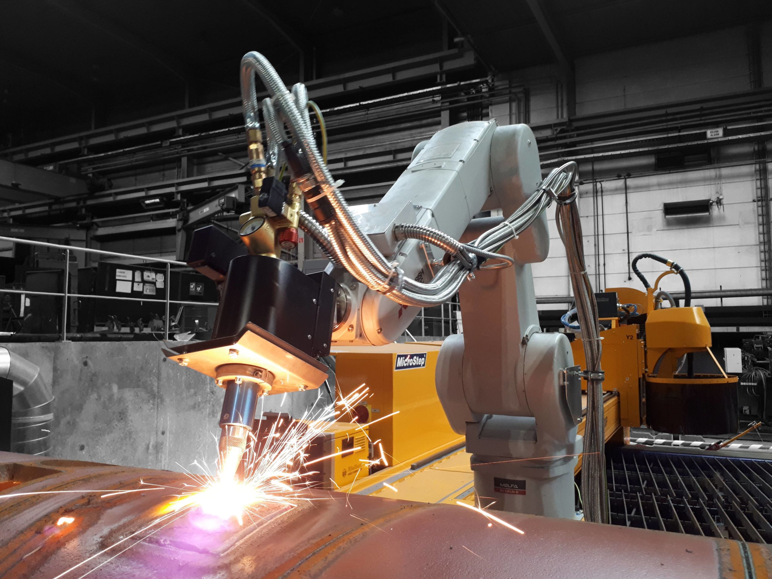 Plasma-Portalschneidanlage mit integriertem Roboter 9 web 156542 B3 Rohrschneiden mit Roboter Tech 20190415123524