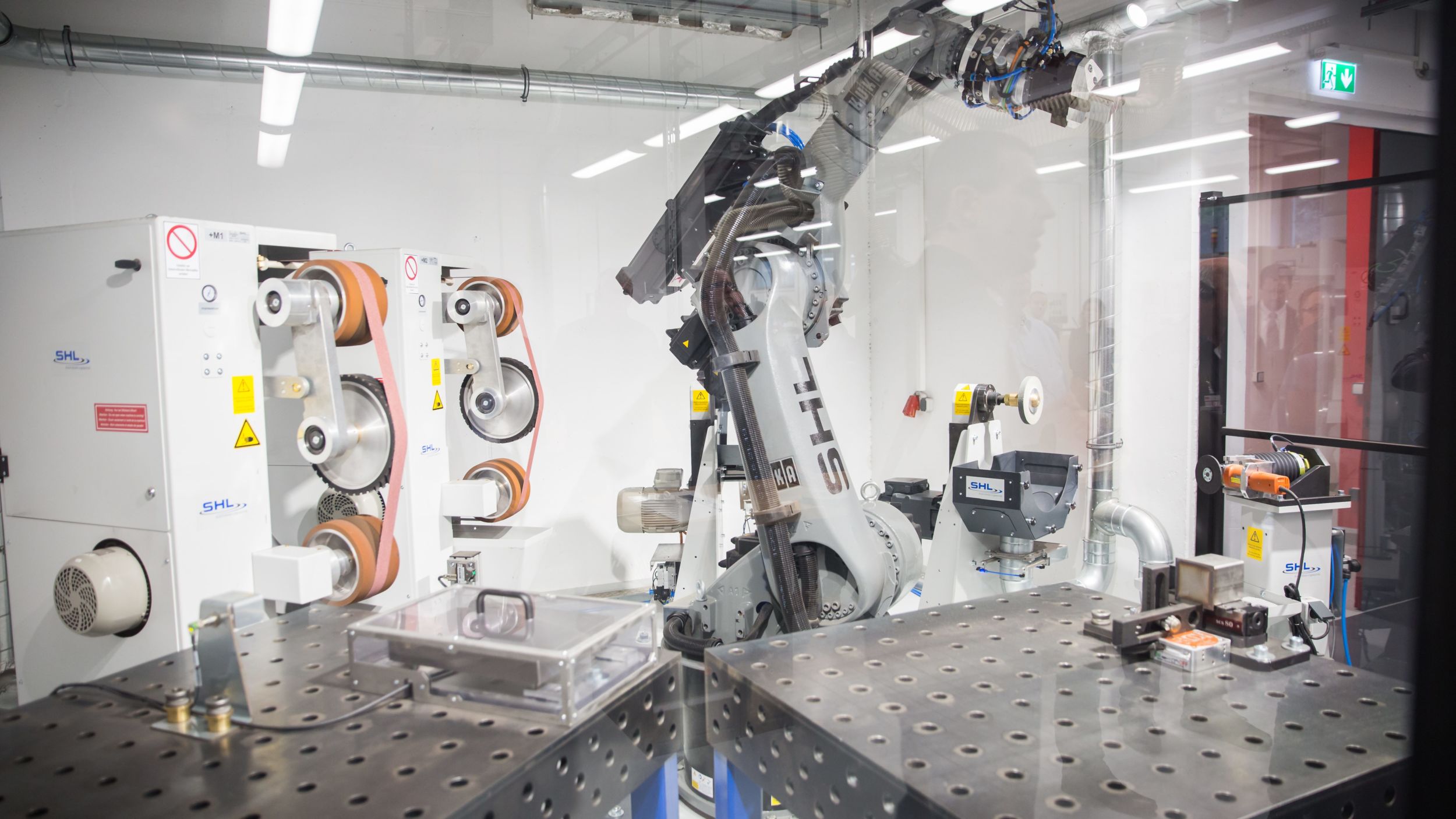 cropped 155818 3M Grand Opening day 225