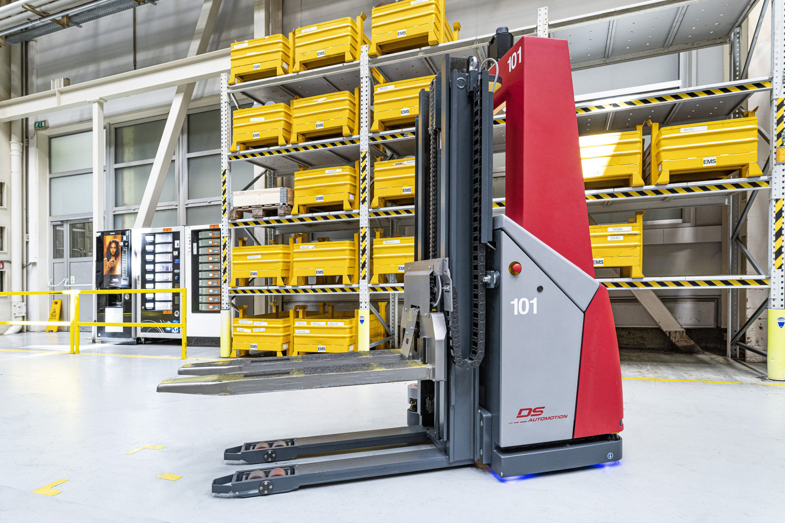 Automatisierte Vormaterialversorgung für Maschinenteile 4 web 177719 DS A Engel 01 scaled 1