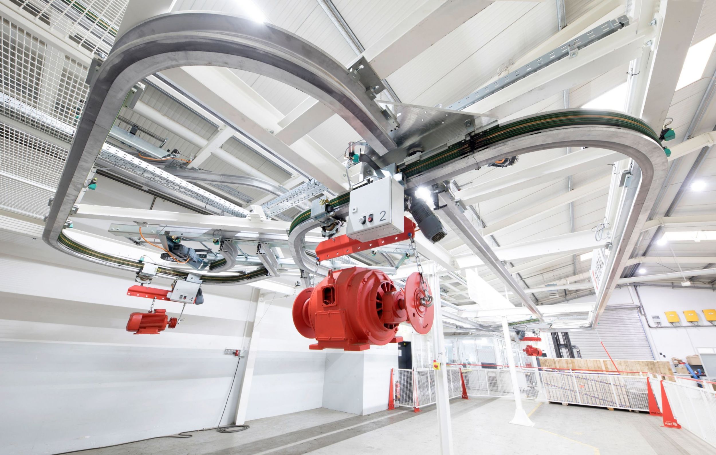 Elektrohängebahn für den Mittelstand 7 web 178413 Bildrechte SEH Engineering GmbH SKYRAIL 1 scaled 1