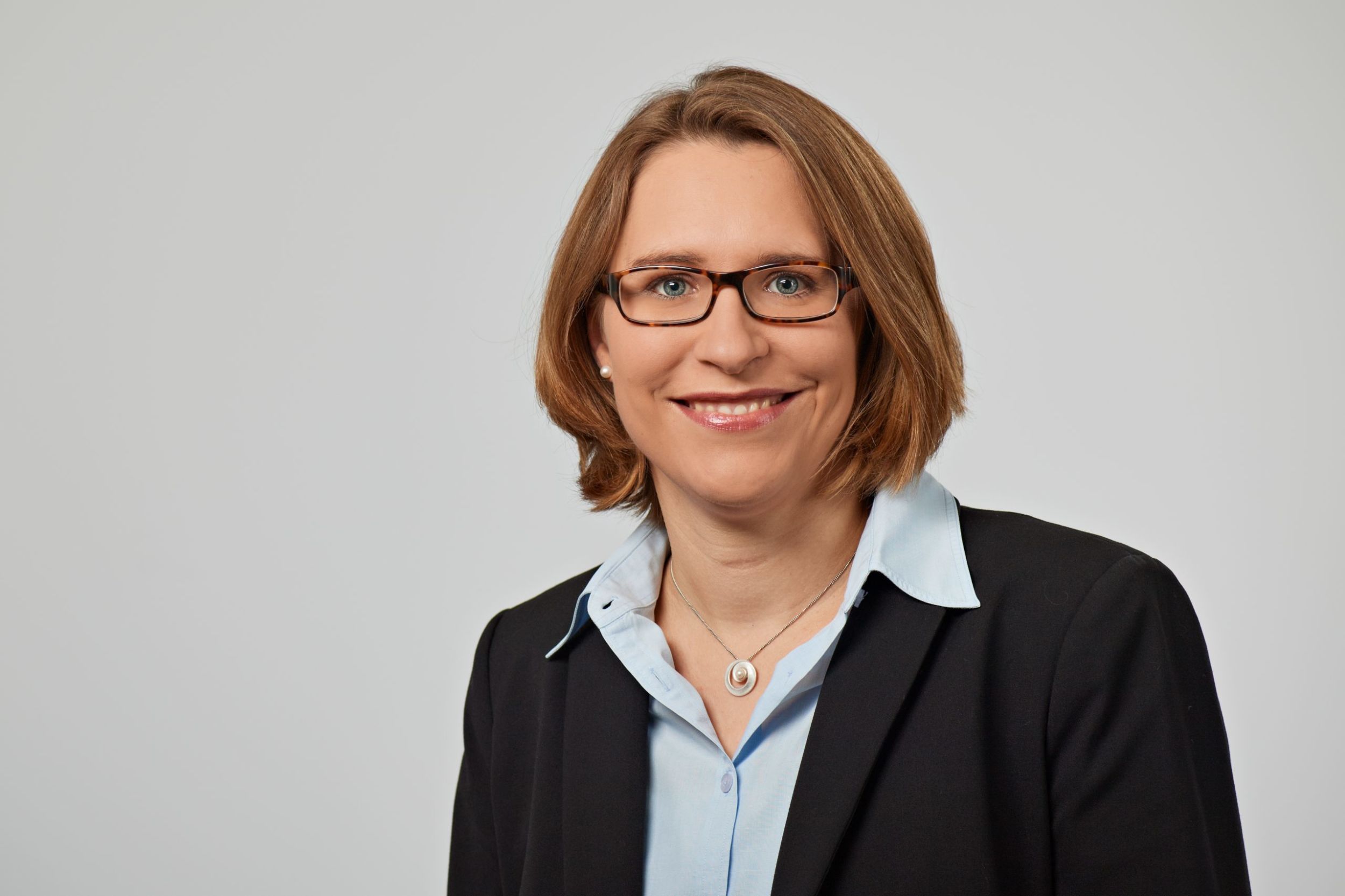 Gastkommentar ROBOTIK UND PRODUKTION 4/2020: Krise als Chance 9 web 188865 Bieller Susanne highres quer scaled