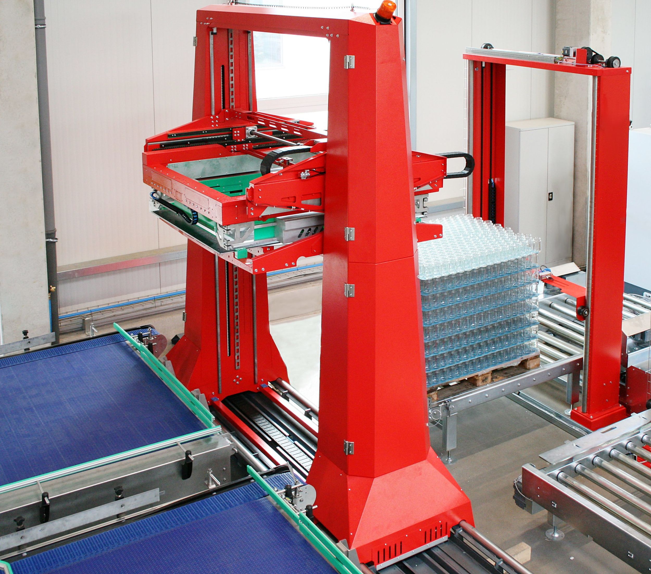 Depalettierroboter für Gläser und Dosen 3 web 190545 DERO II IMG 9687 1 scaled
