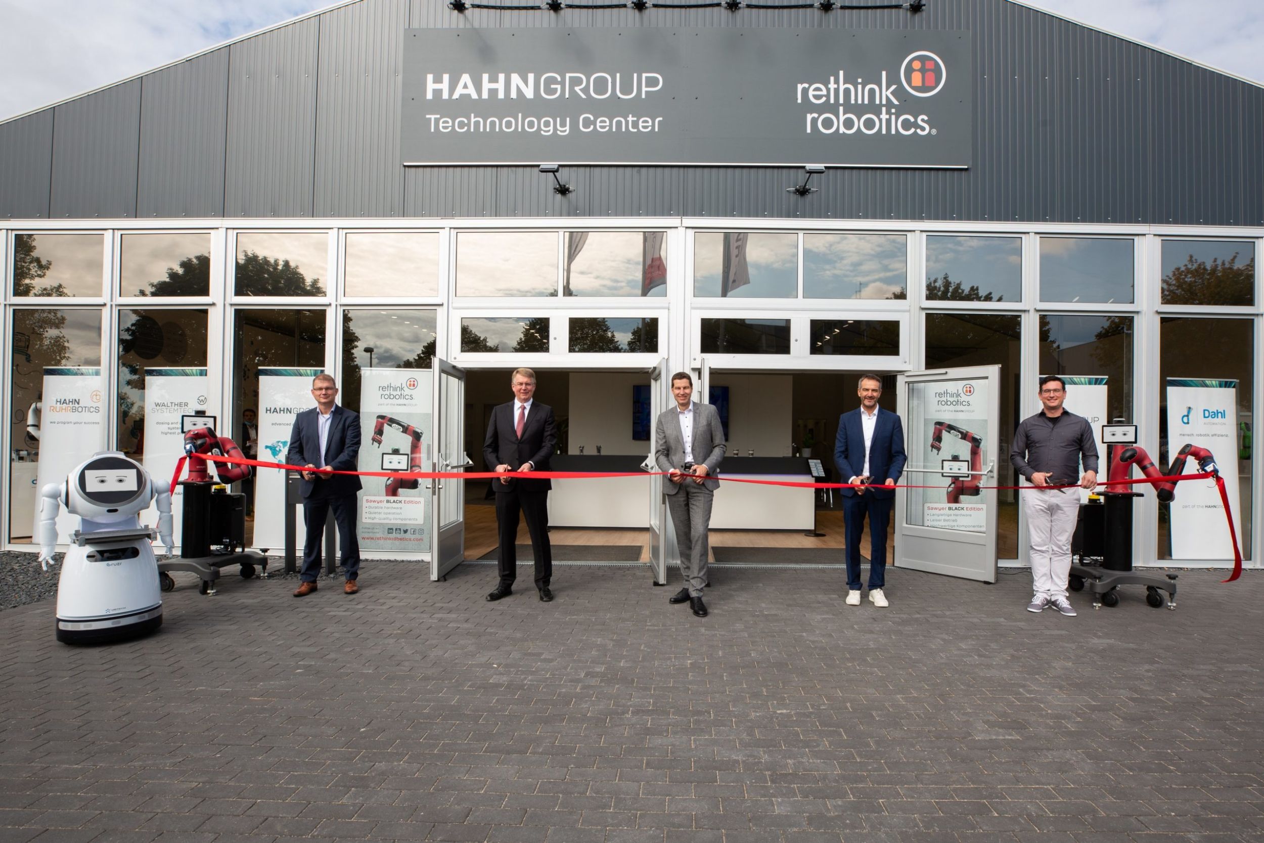 Rethink Robotics: Neuer Standort, neue Partnerschaft 9 web 193900 RR Standorteroeffnung Bochum scaled