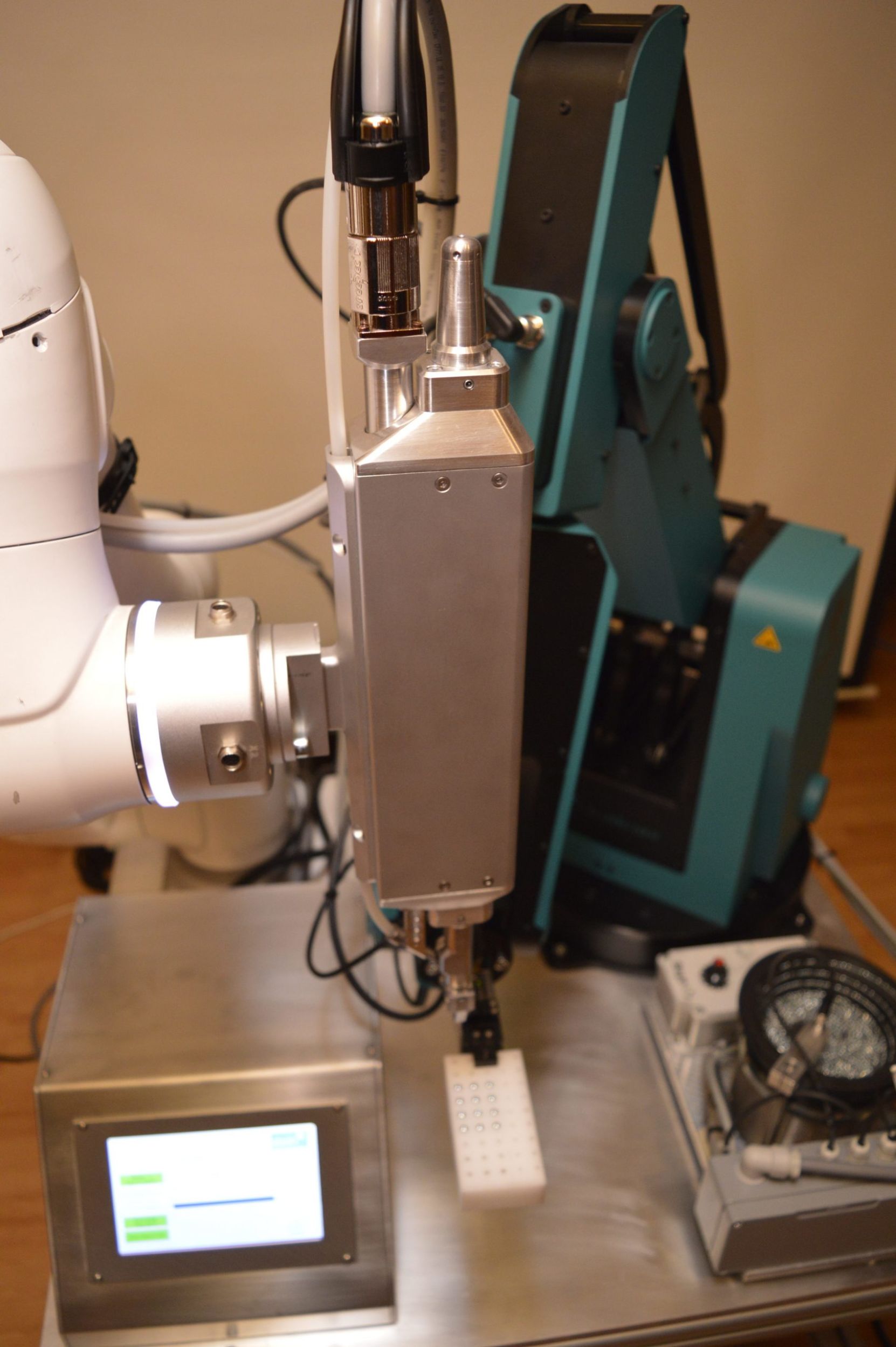 Kompakte M2-Schraubeinheit für Roboteranwendungen 4 198336 DSC0843 rotated 1 scaled