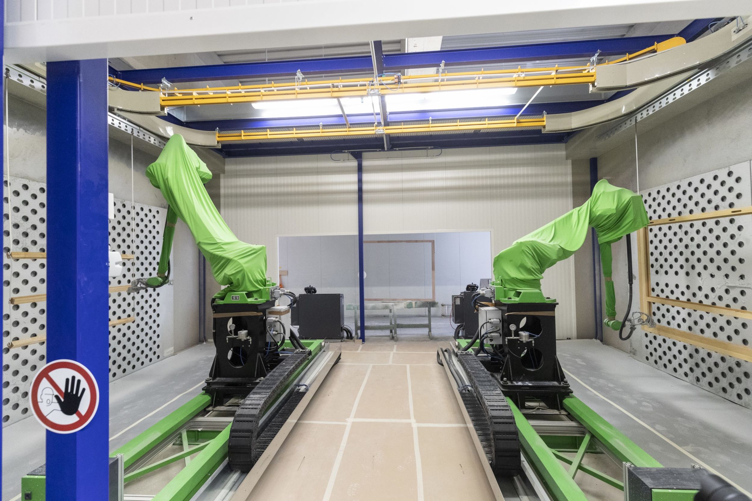 Robotergestützte Lackieranlage 10 web 200959 0874 20200922 RangeHeine Doepfner 2 scaled