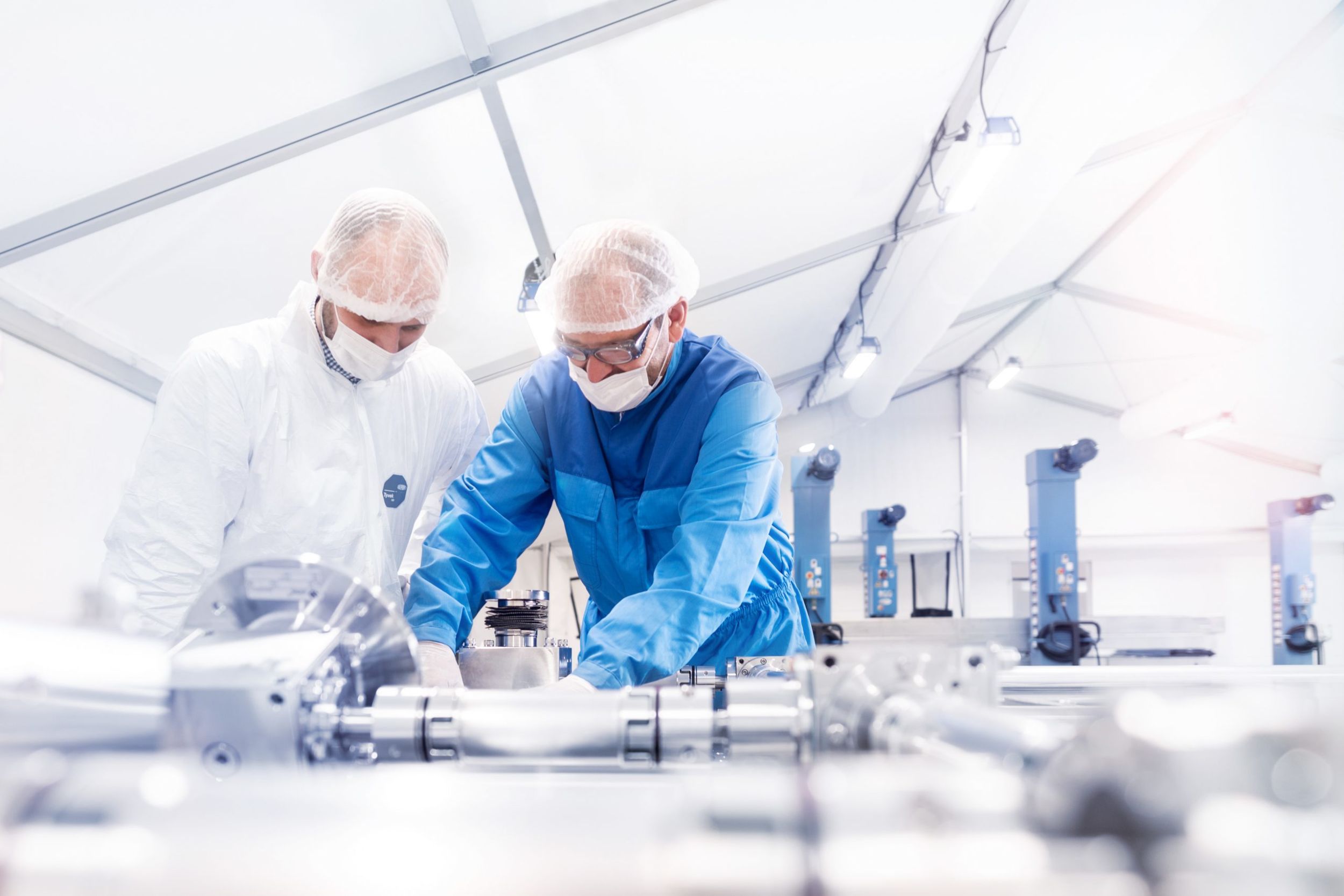 web 206611 200910 Reinraum 04 scaled