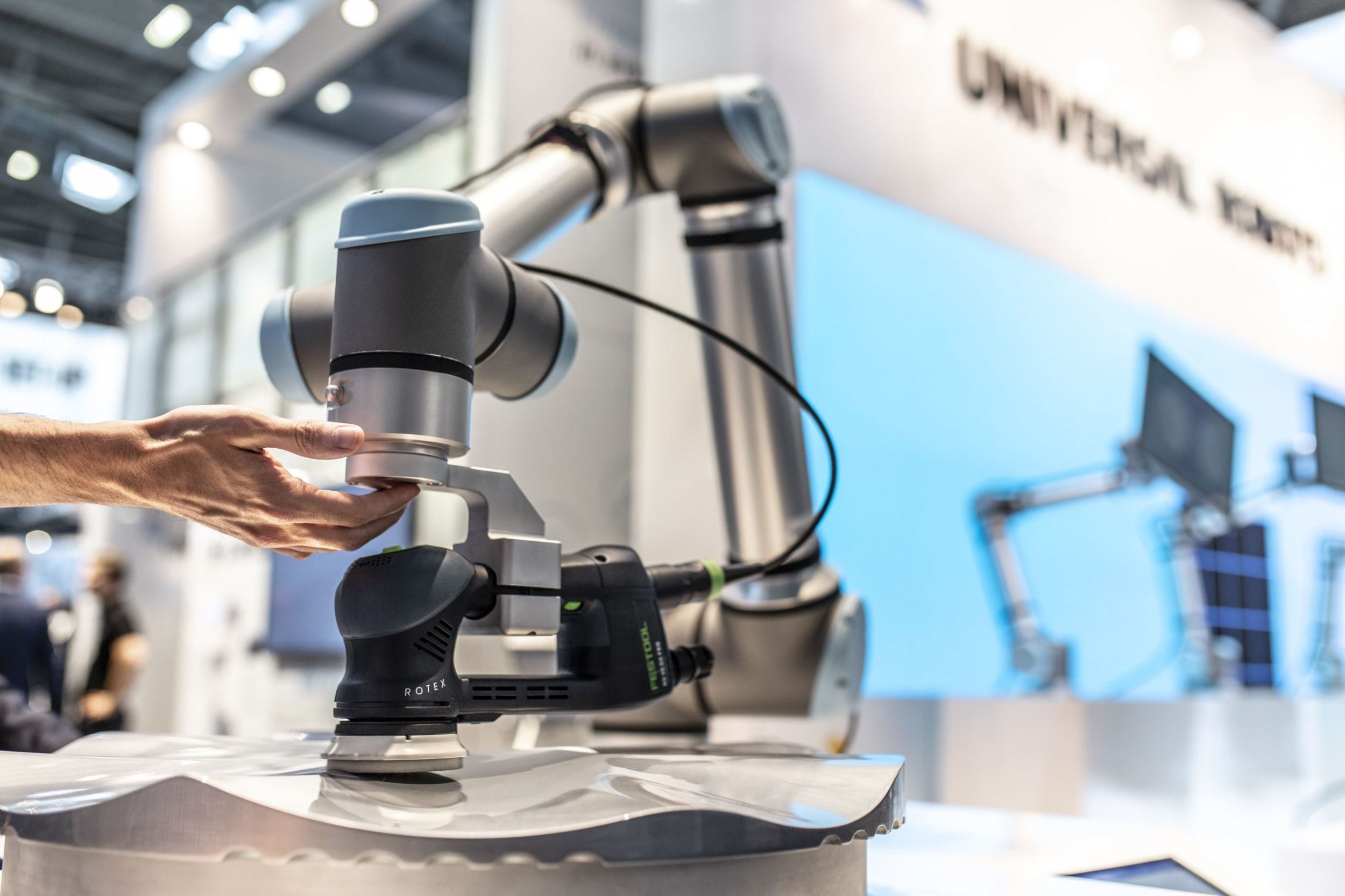 Umsatzzahlen: Universal Robots auf Wachstumskurs 2 217208 Universal Robots Cobot UR10e scaled