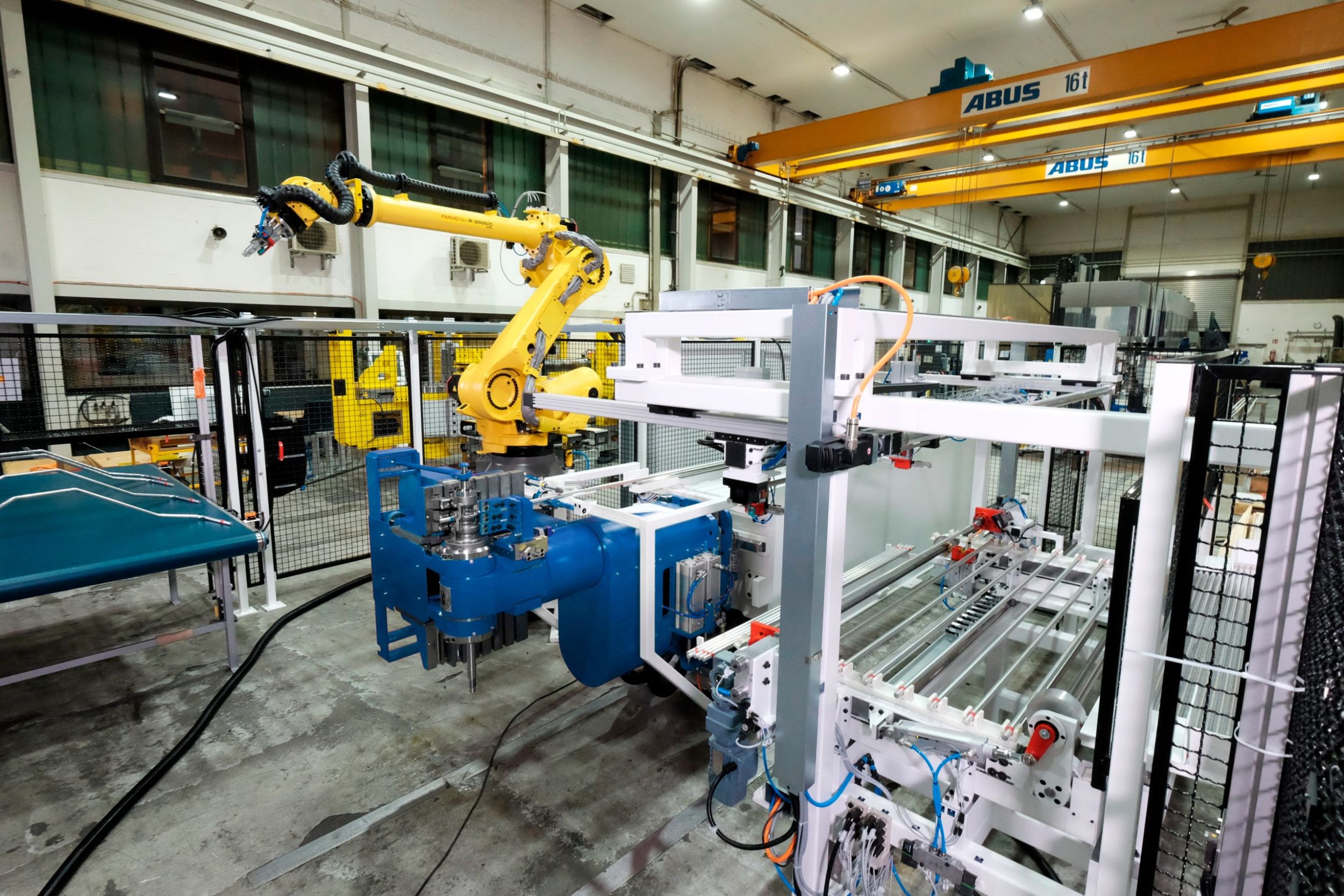 222605 Schwarze Robitec CNC tary Biegezelle scaled