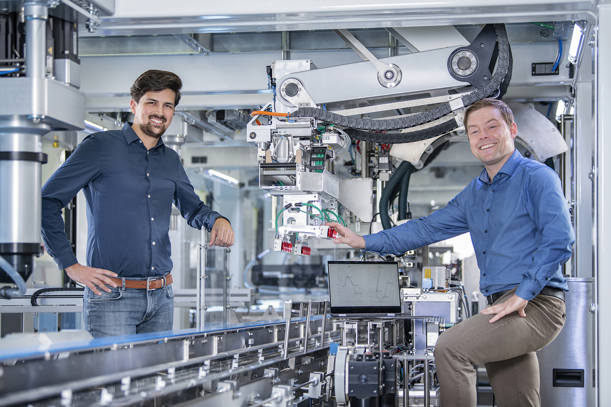 224608 01 Schubert Schubert Motion be RGB