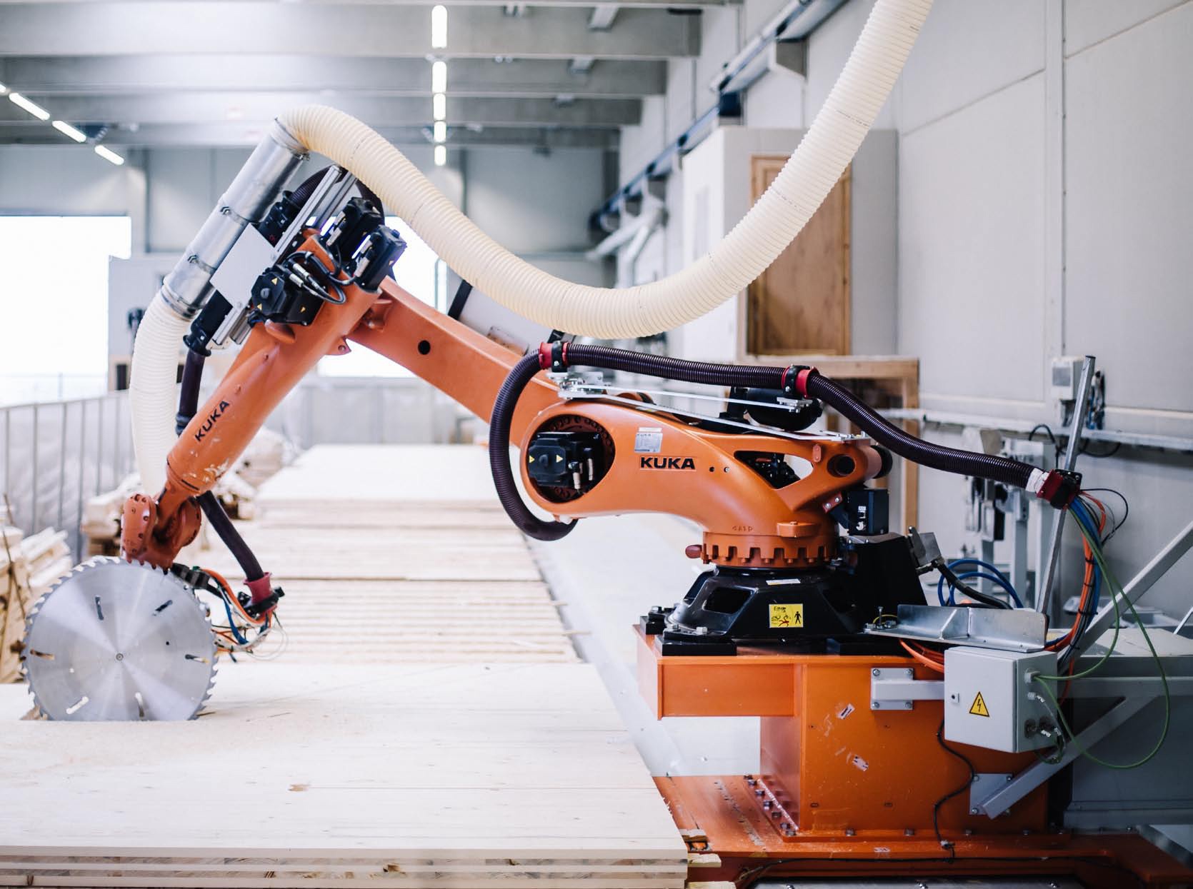 Messe für den Einsatz von Robotern in der Holzindustrie 1 226165 Timberbot