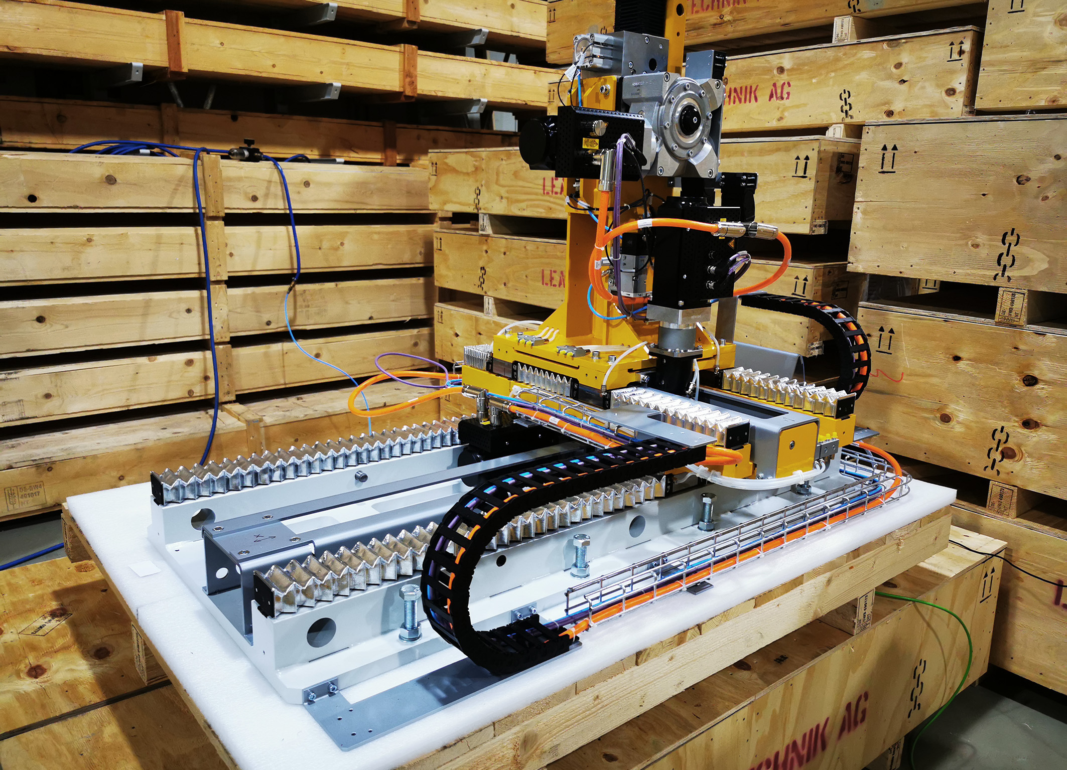 Flexibles Dreiachs-Positioniersystem 2 web 228081 LEANTECHNIK DAP Fertigung rgb web